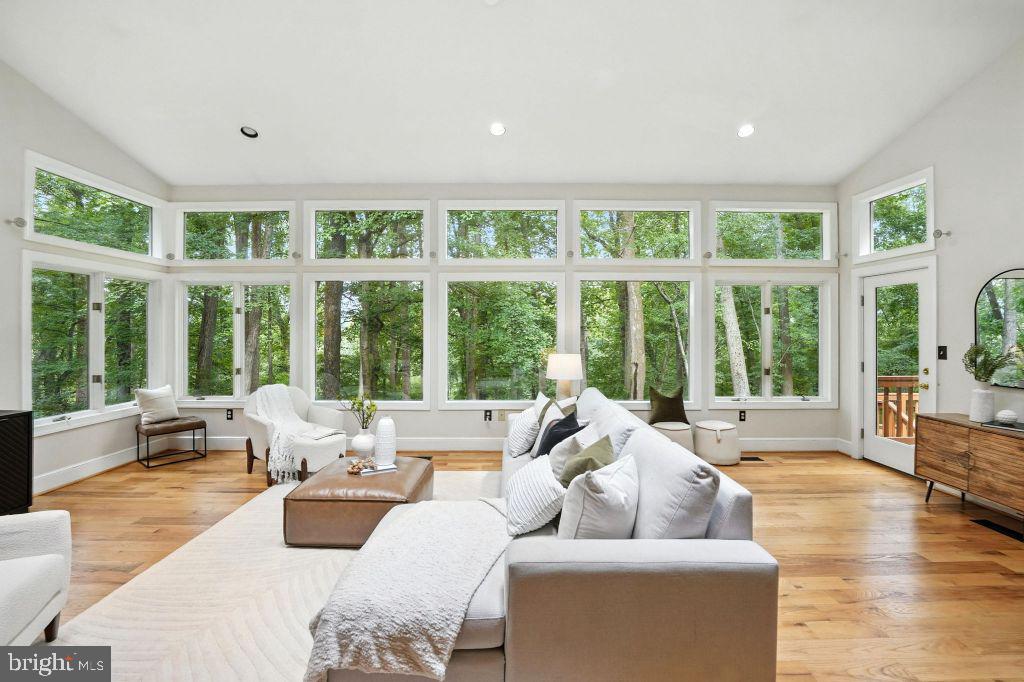 WINDSTONE - Residential