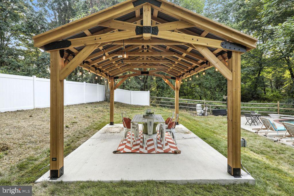 WINDSTONE - Residential