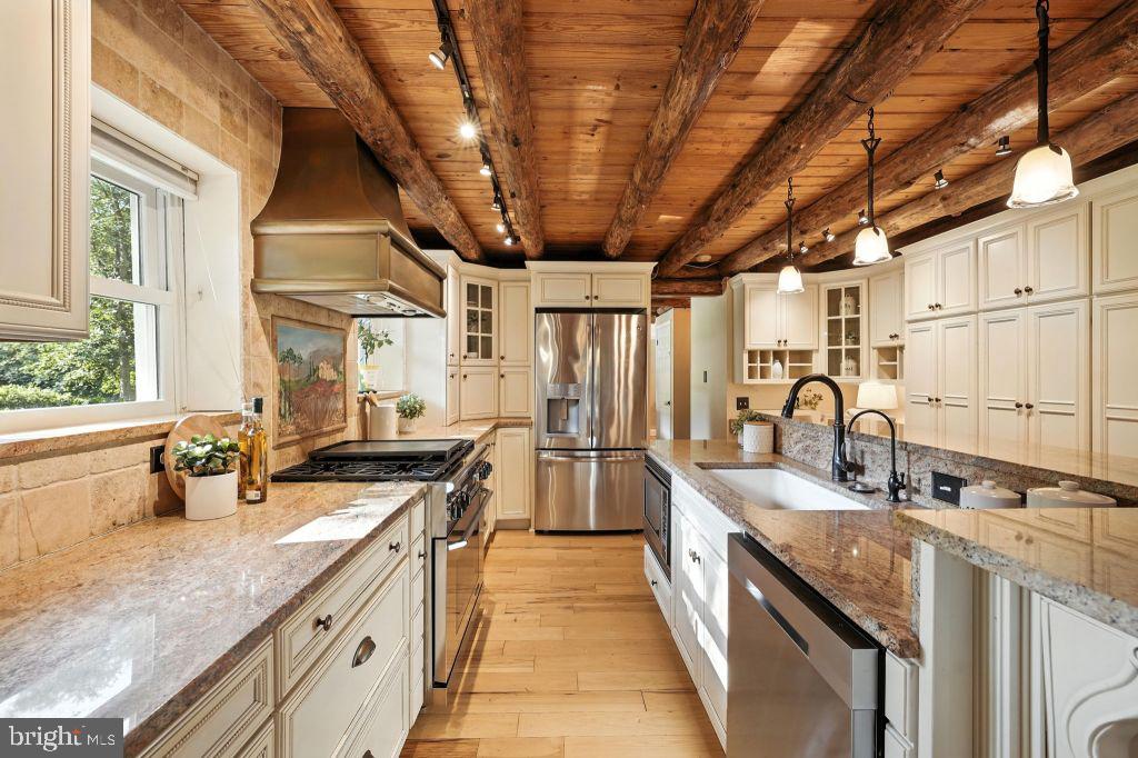 WINDSTONE - Residential