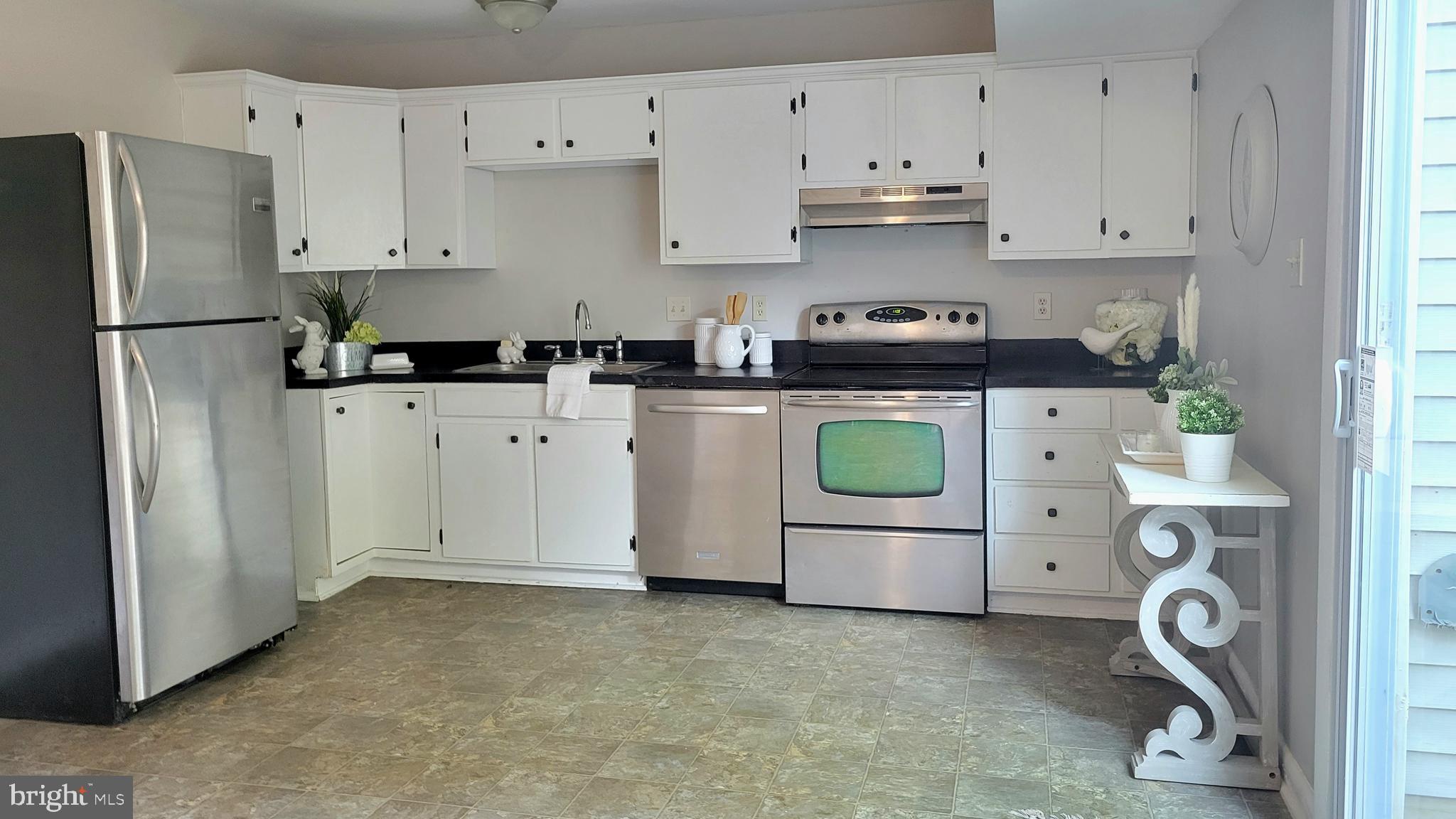 BREEZEWOOD FOREST EAST - Residential