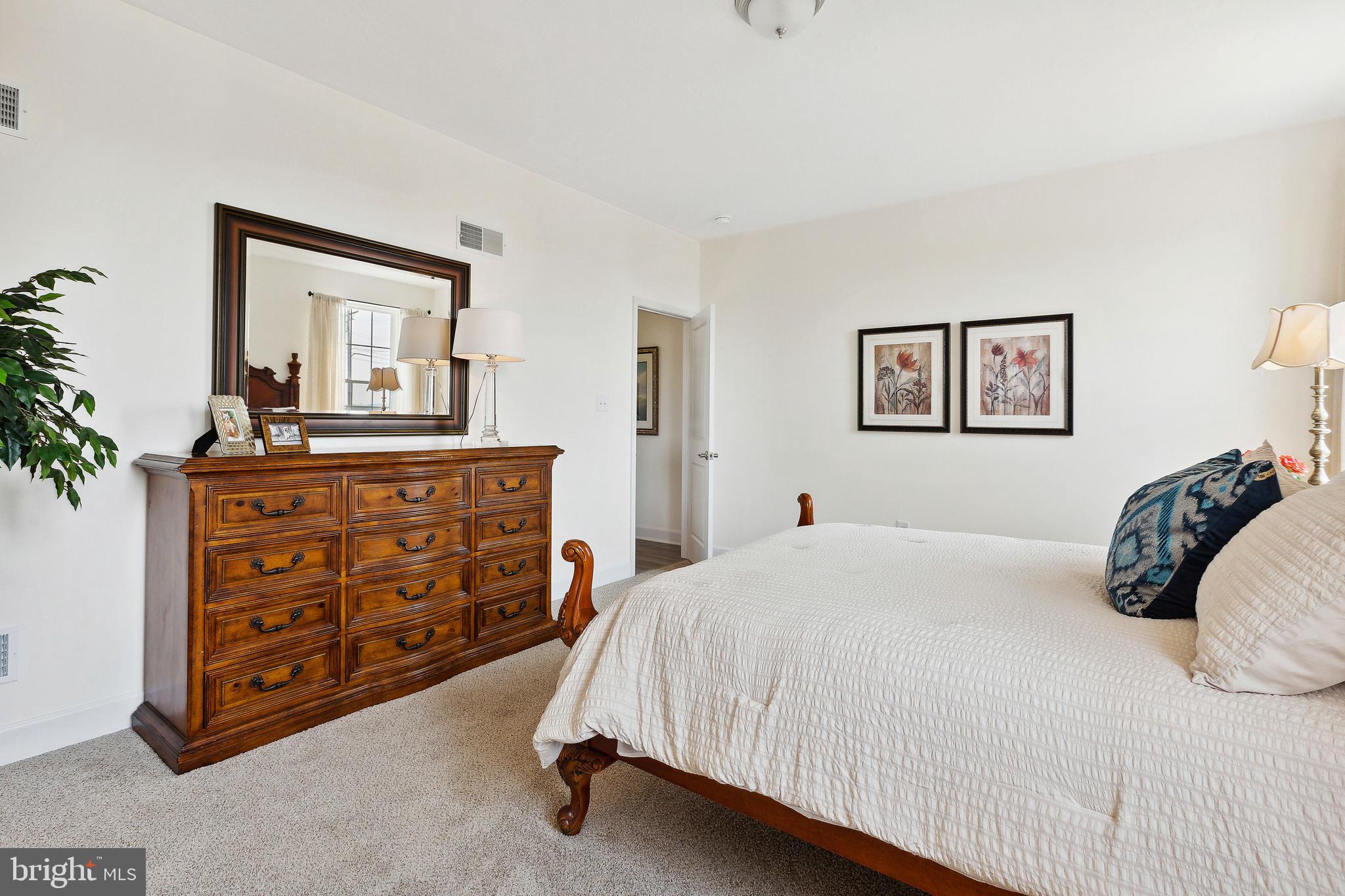 CUMBERLAND VILLAGE - Residential