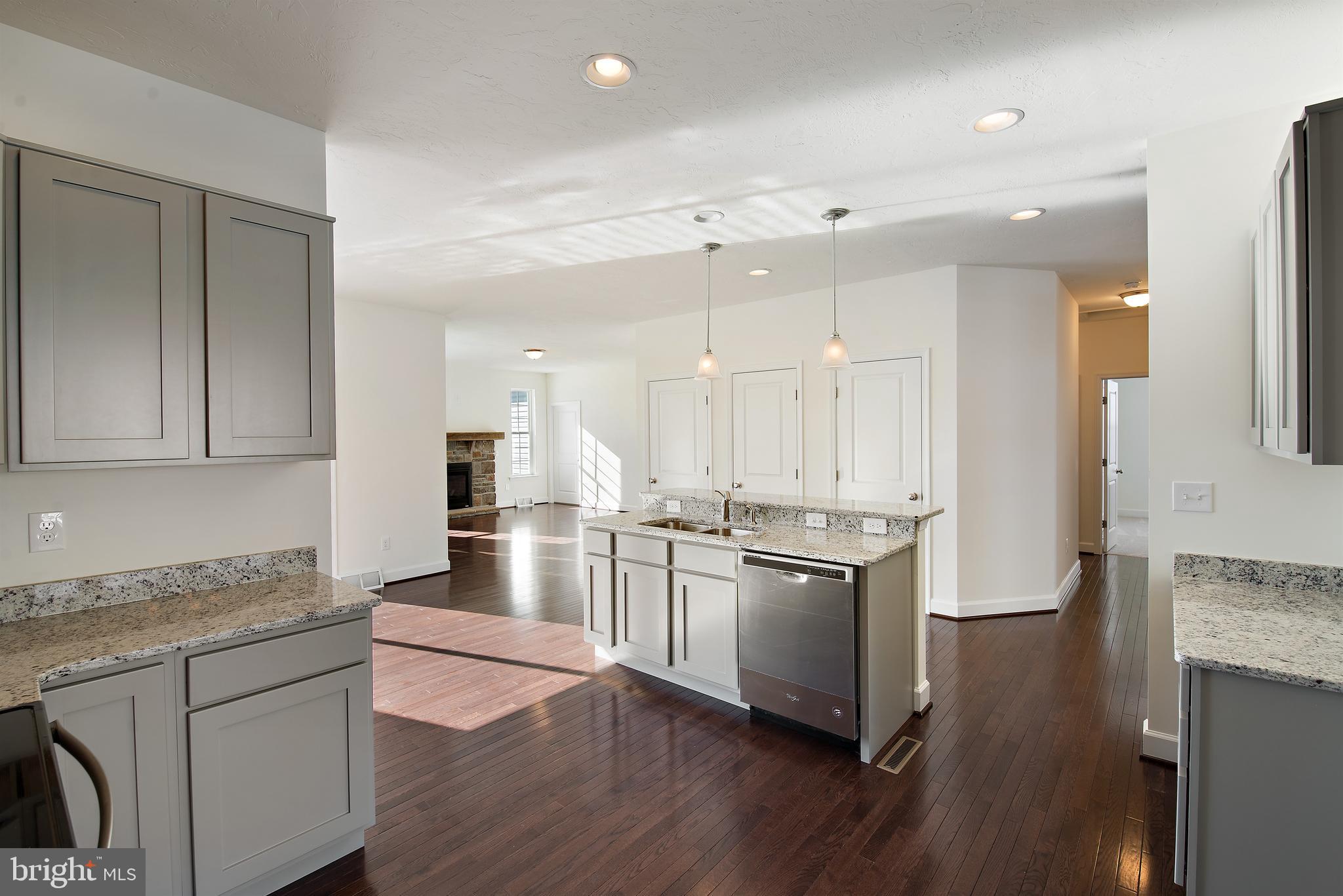 CUMBERLAND VILLAGE - Residential