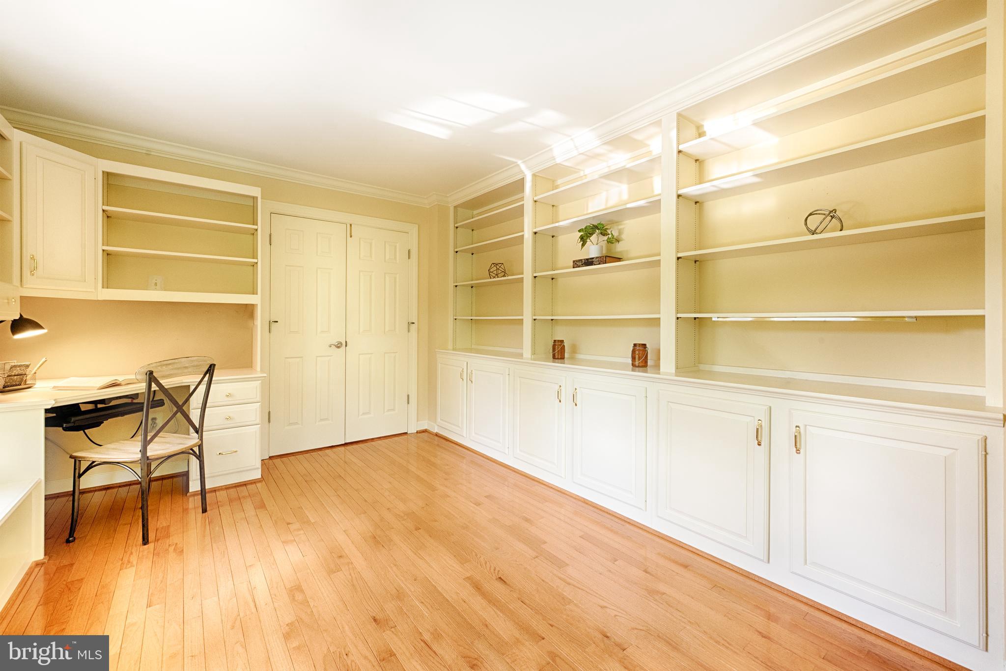 CAMPUS HILLS FARMS - Residential