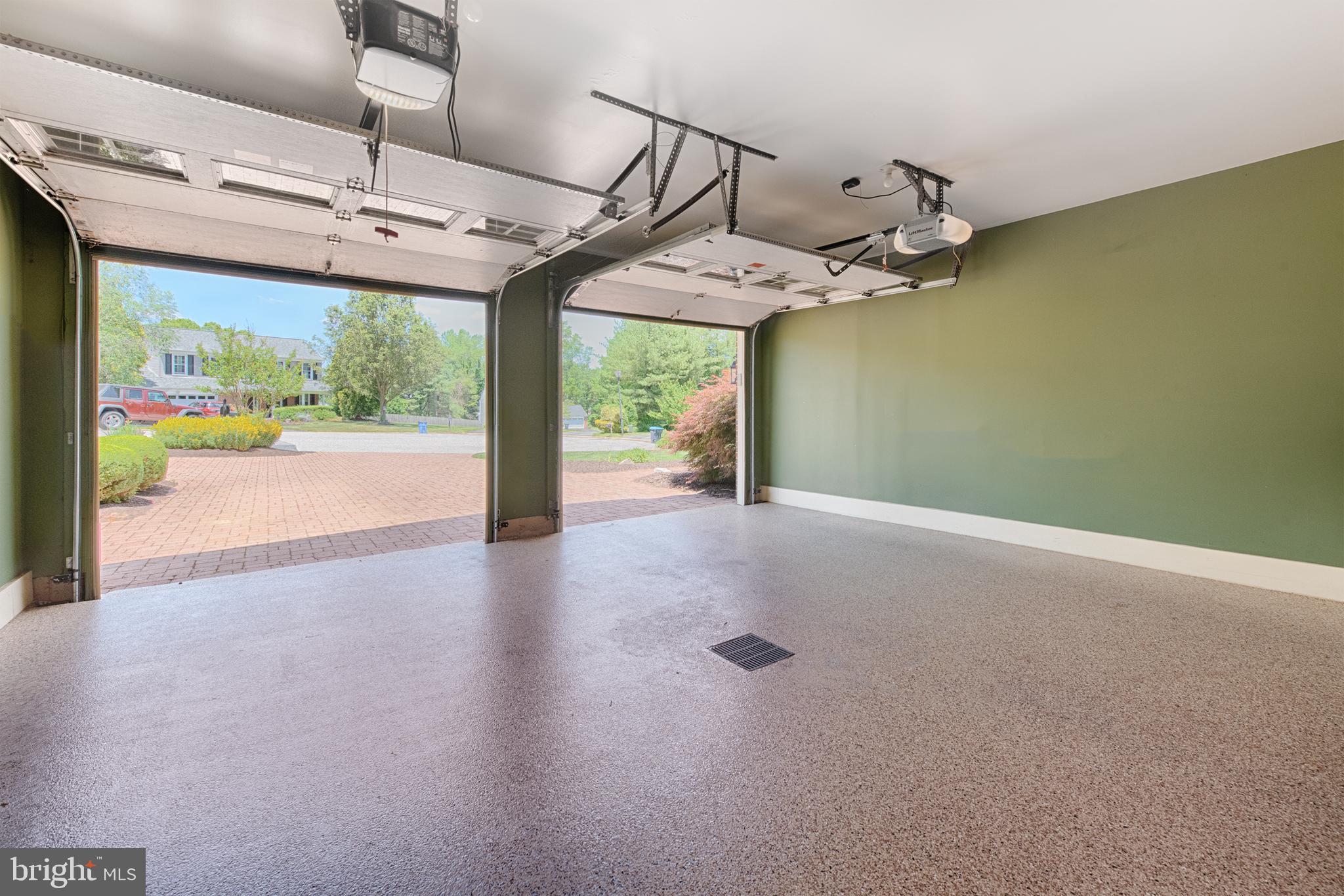 CAMPUS HILLS FARMS - Residential