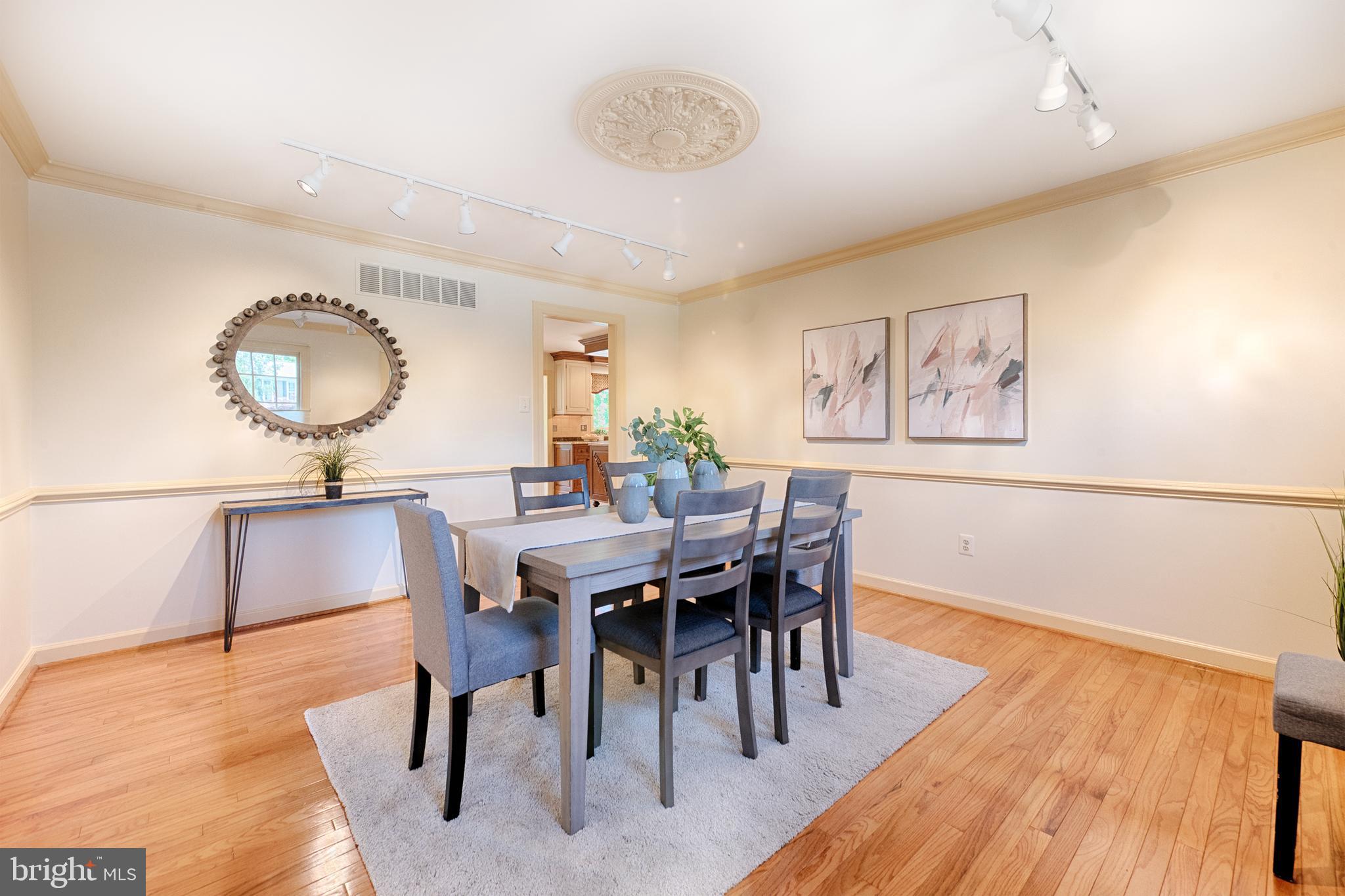 CAMPUS HILLS FARMS - Residential