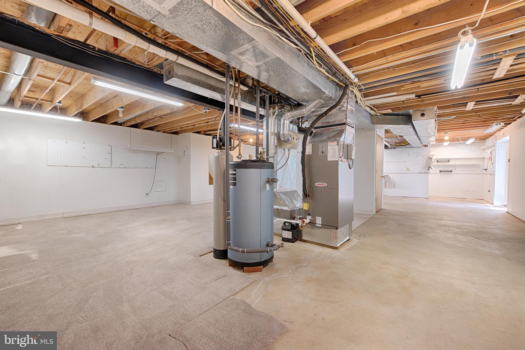 CAMPUS HILLS FARMS - Residential