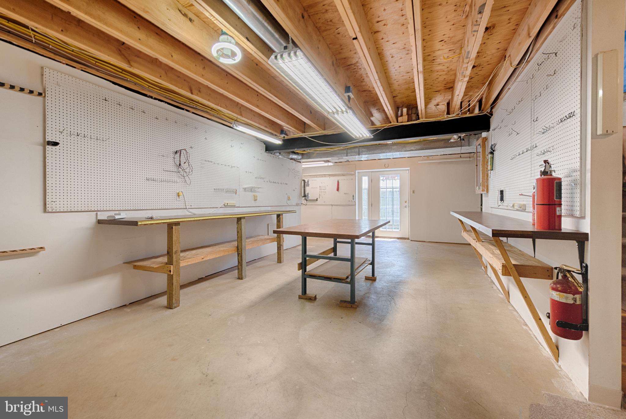 CAMPUS HILLS FARMS - Residential