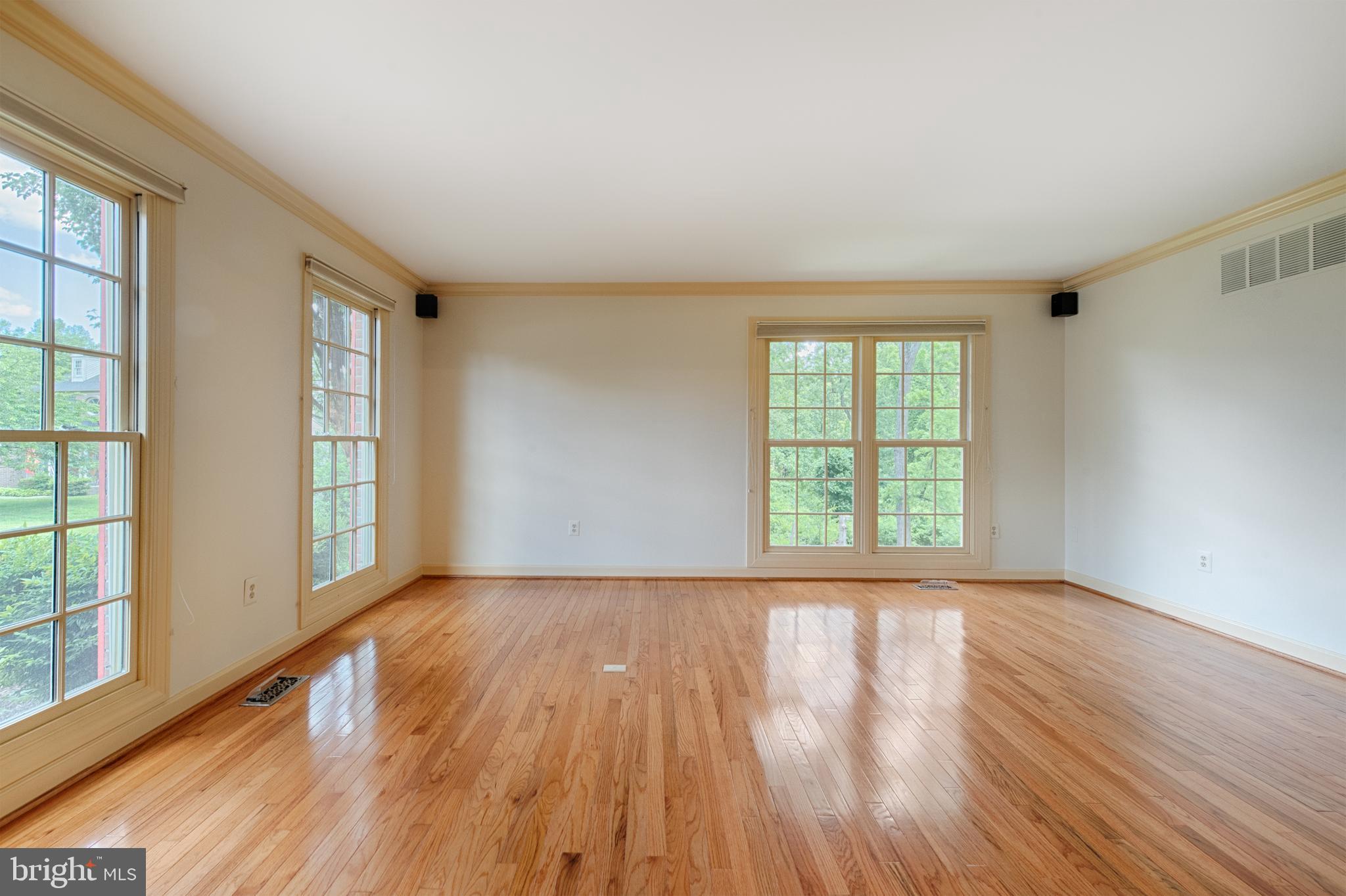 CAMPUS HILLS FARMS - Residential