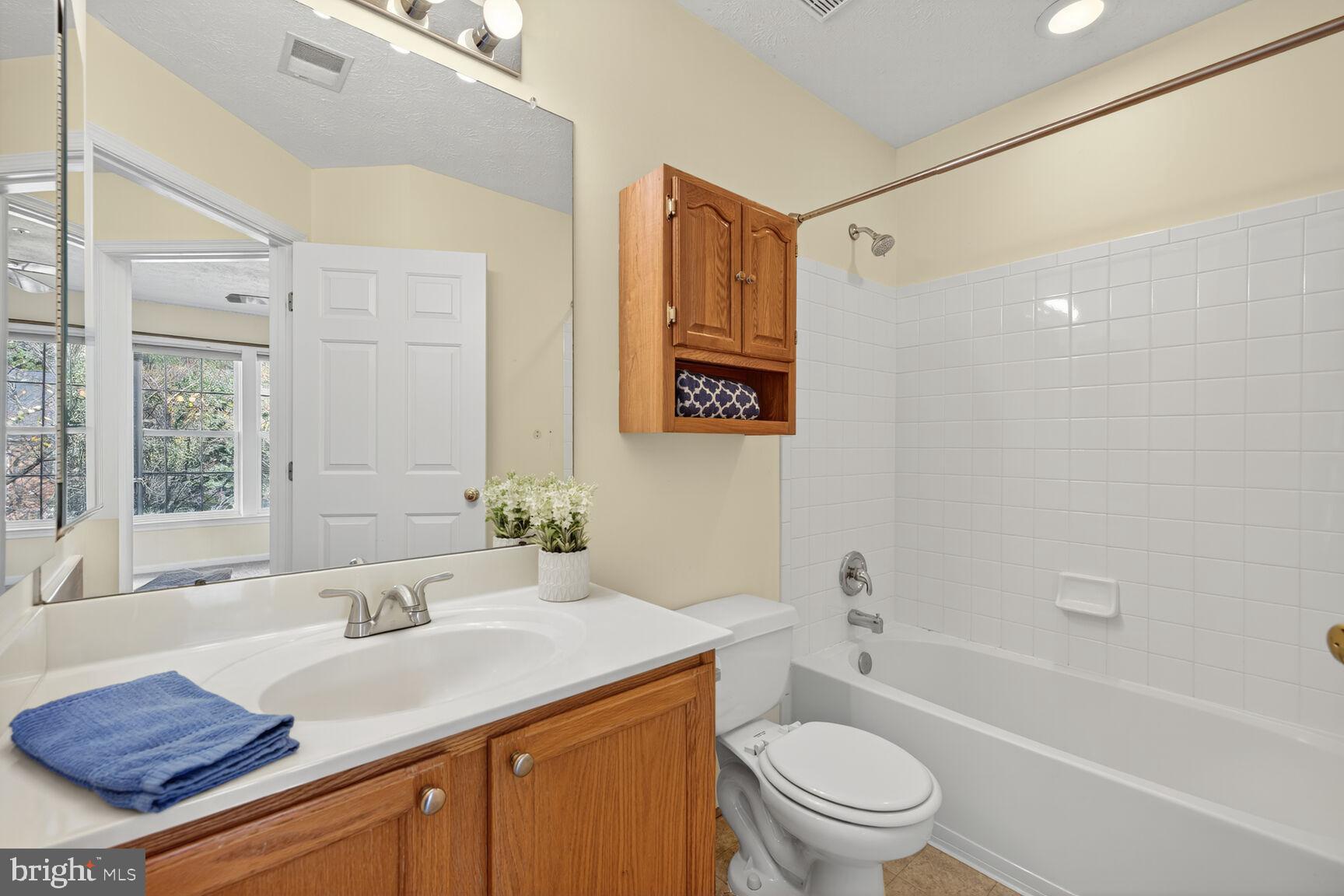 WILLOW BROOK - Residential