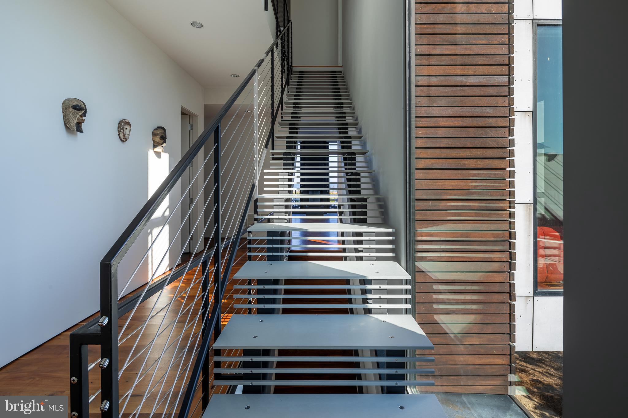 SEA DEL ESTATES - Residential