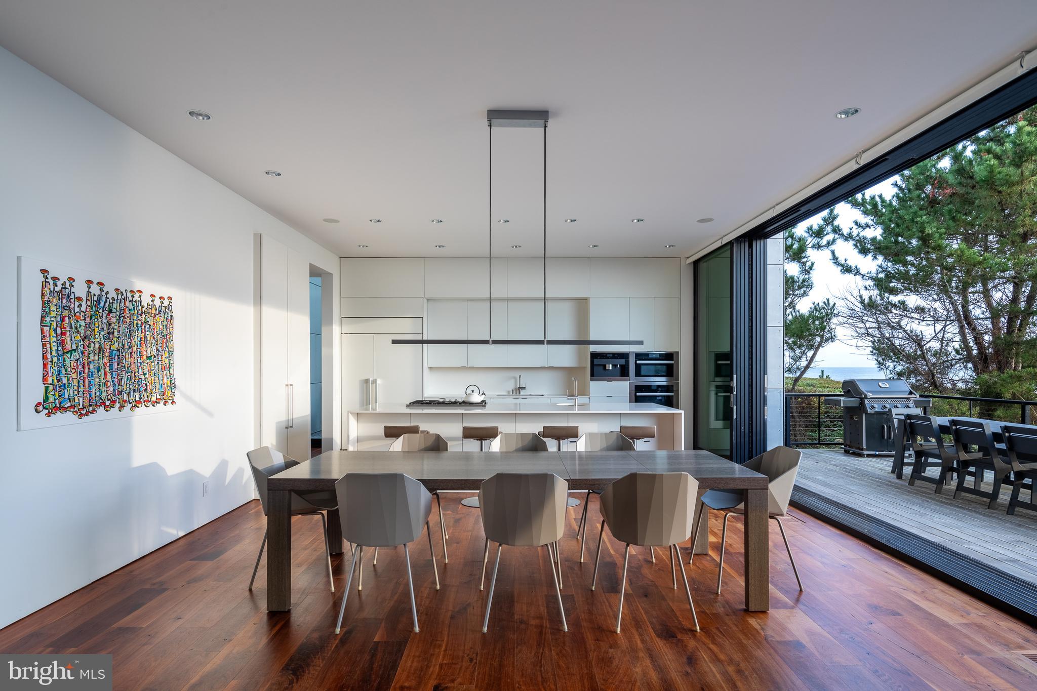 SEA DEL ESTATES - Residential