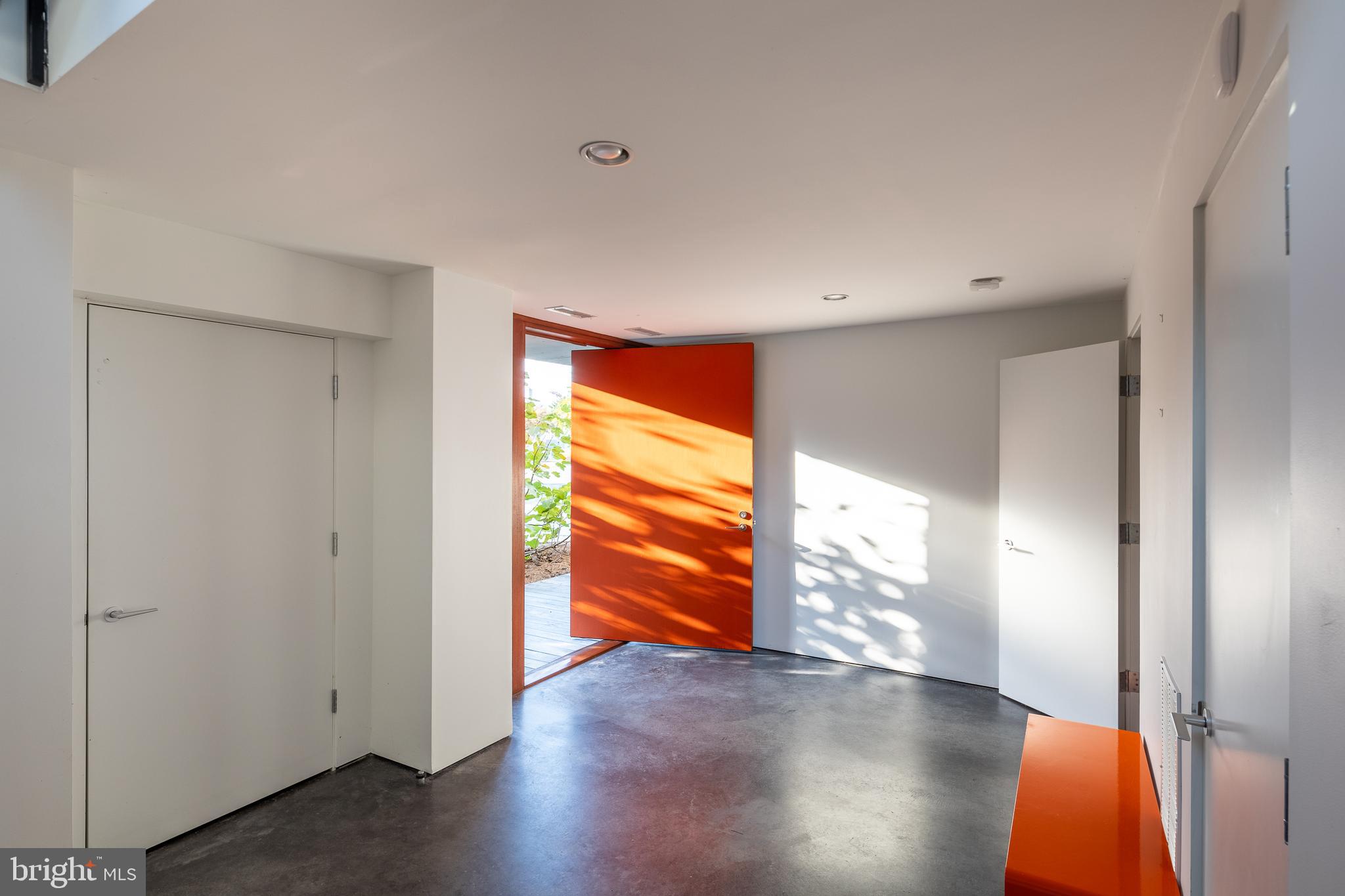 SEA DEL ESTATES - Residential