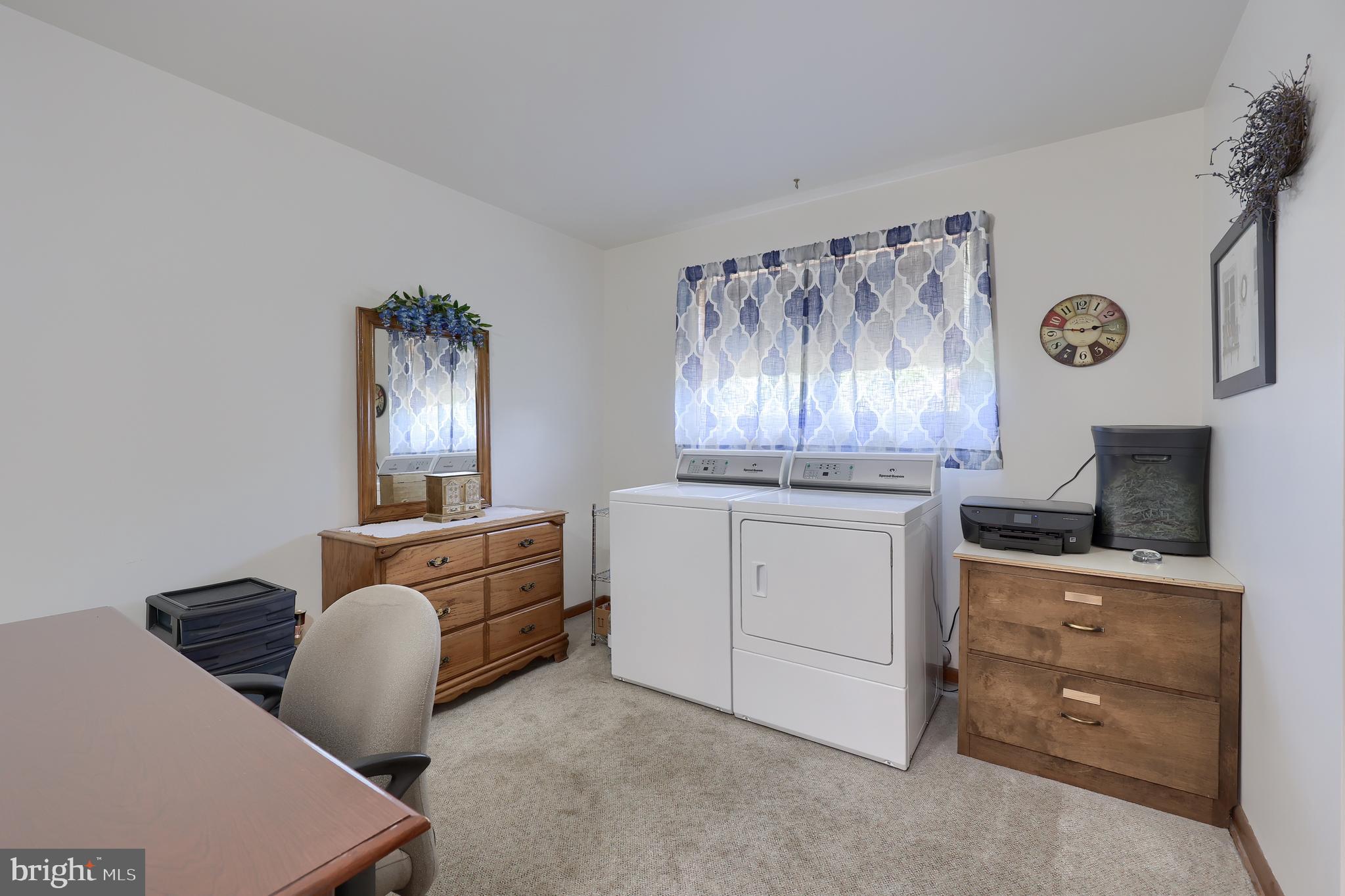 DERRY TOWNSHIP - Residential