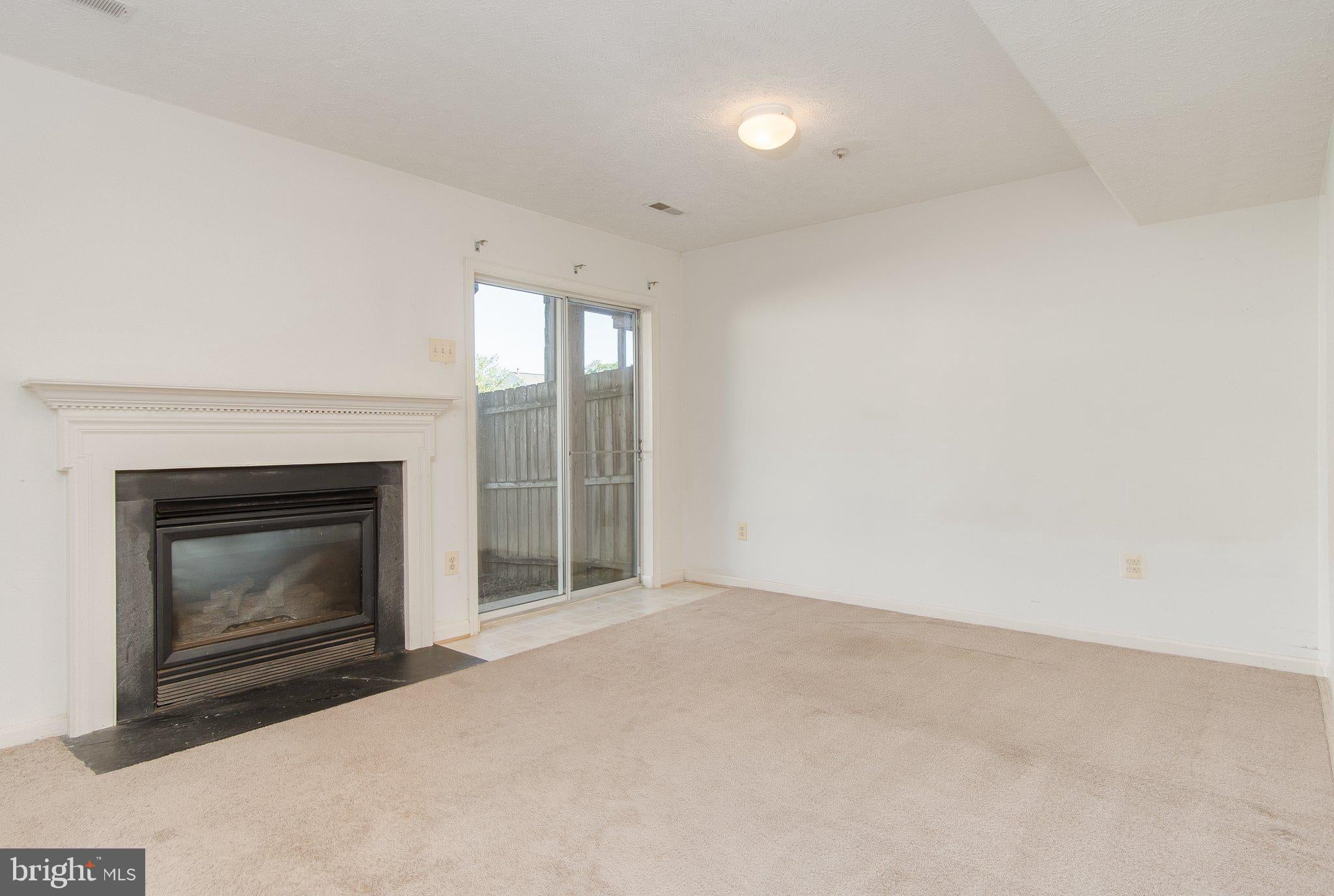 20232 KELLYS LANE