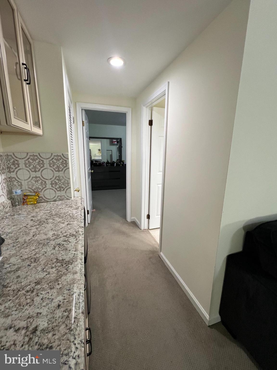 ASHBURN VILLAGE - Residential Lease