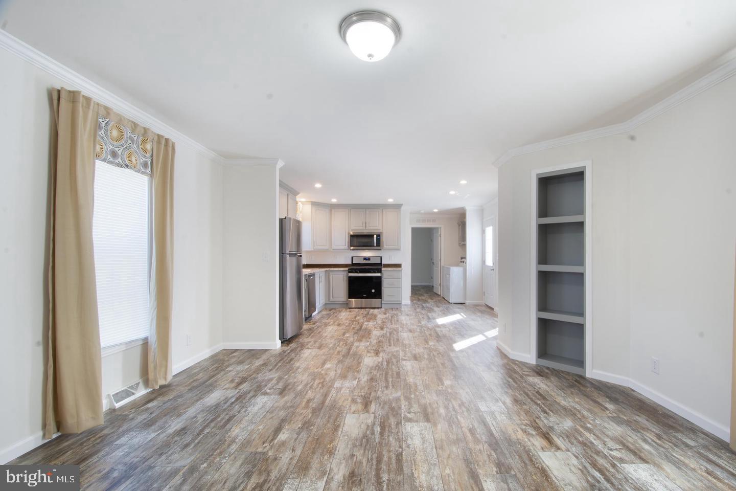 110 CARNATION DRIVE