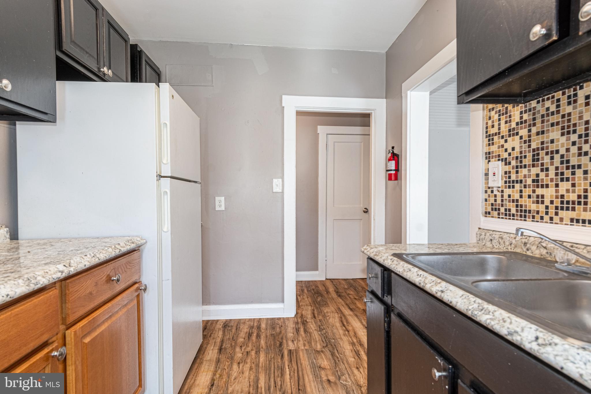 MIDDLE RIVER - Residential Lease