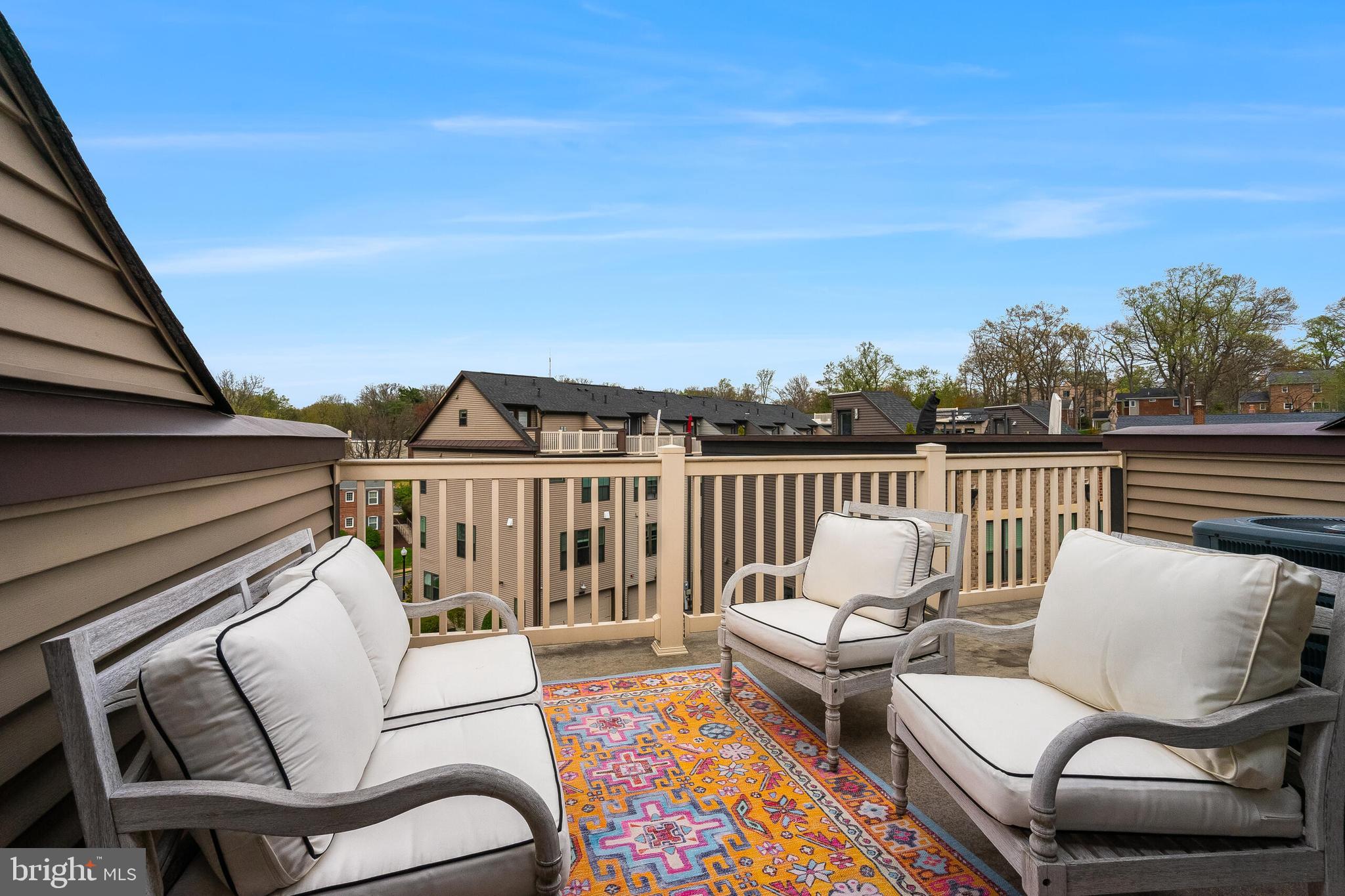 ARLINGTON ROW - Residential