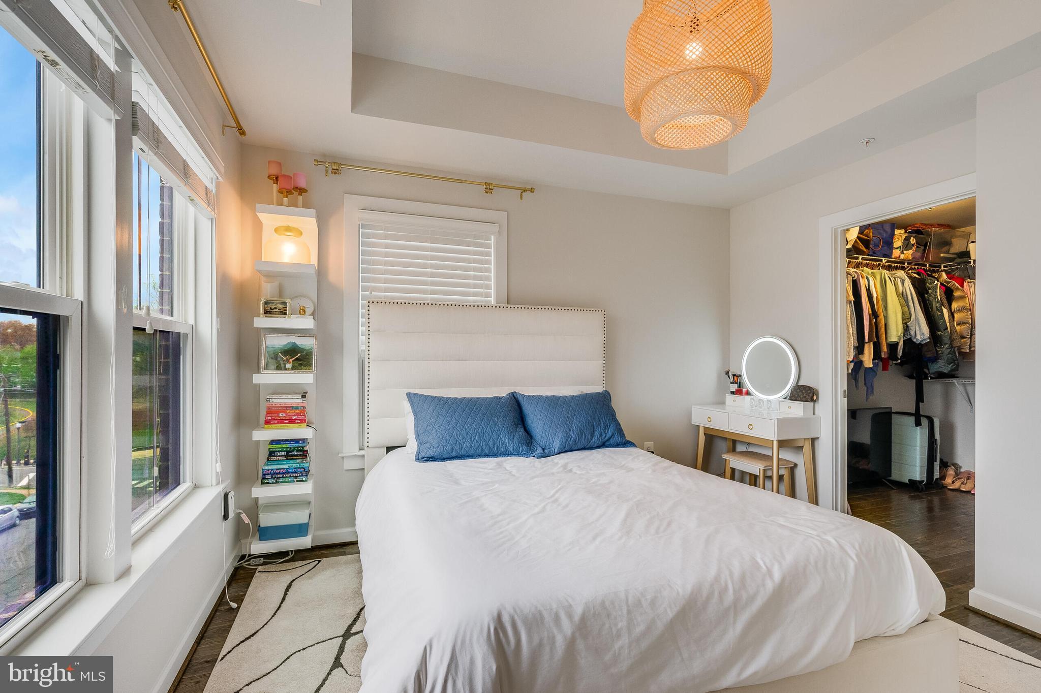 ARLINGTON ROW - Residential