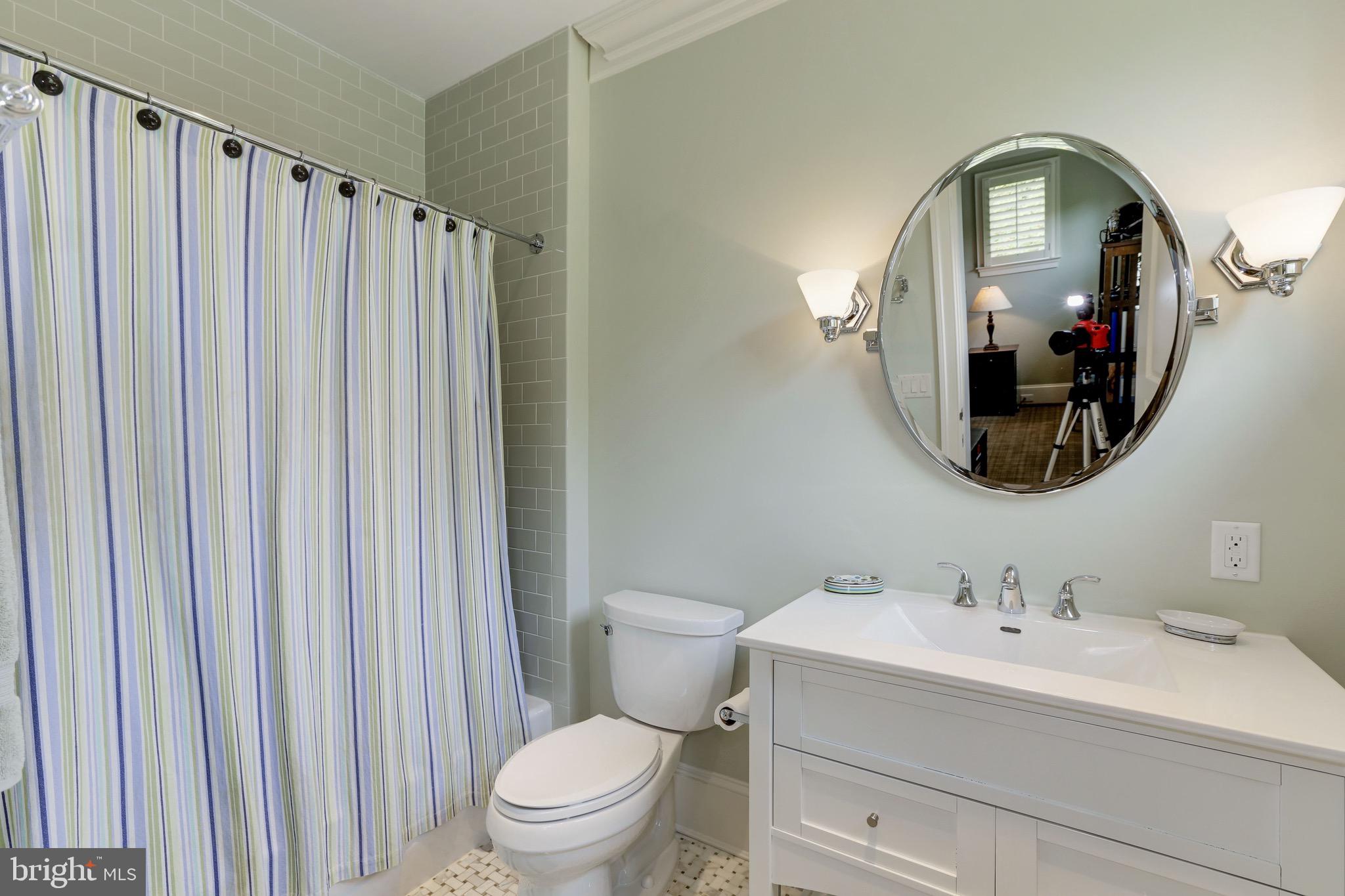 CHEVY CHASE VILLAGE - Residential