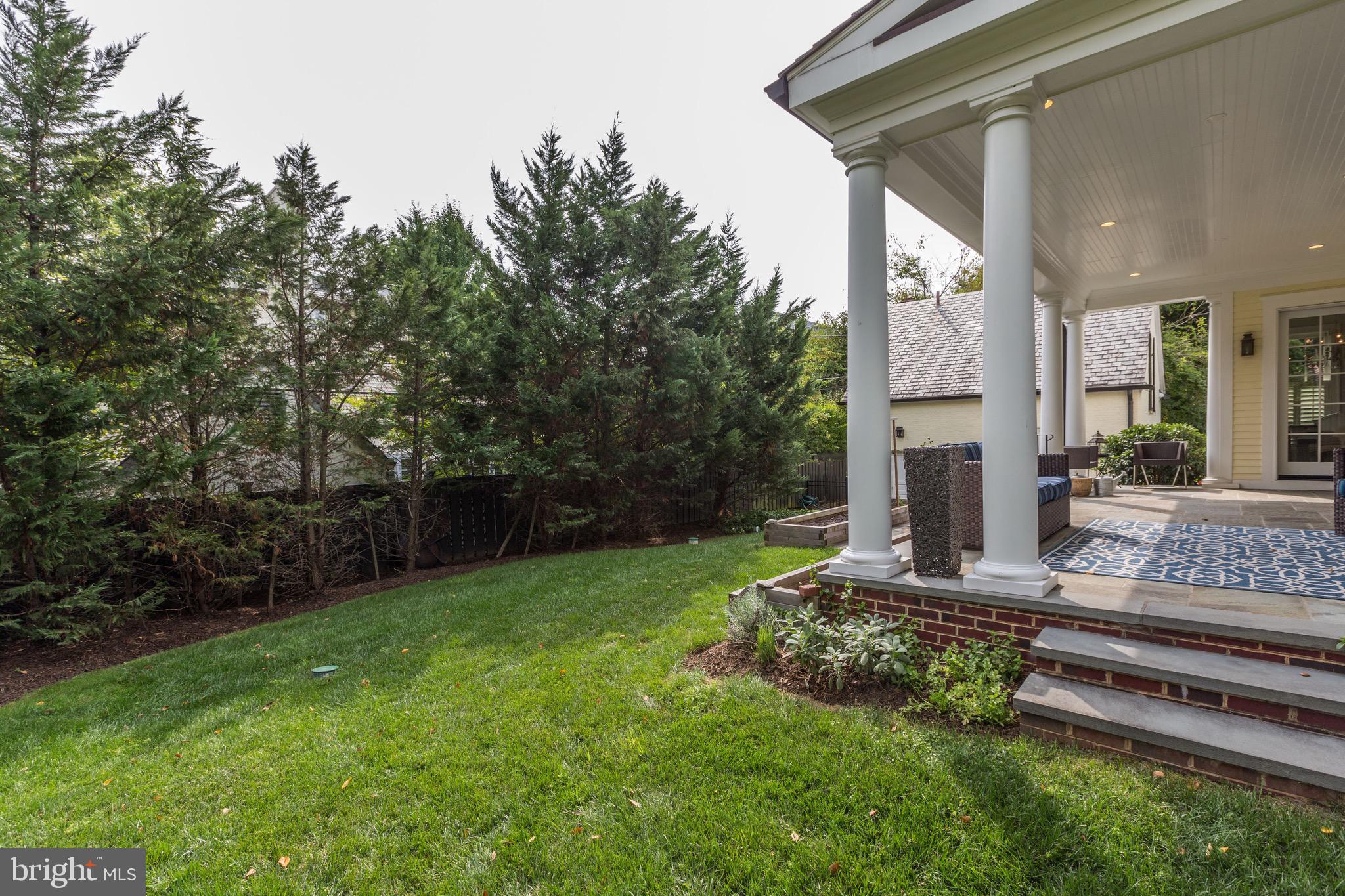 CHEVY CHASE VILLAGE - Residential