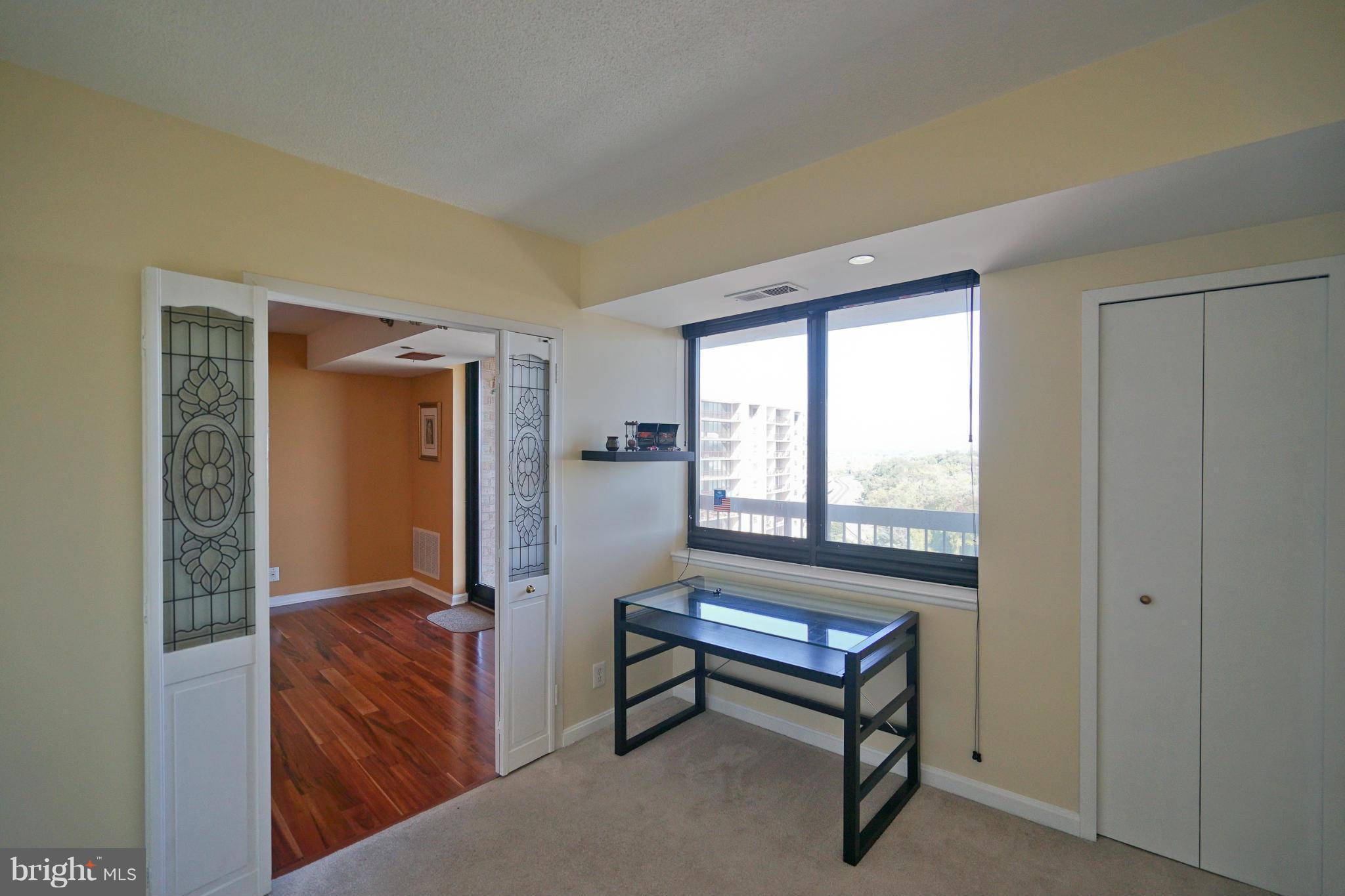 CRYSTAL PARK - Residential