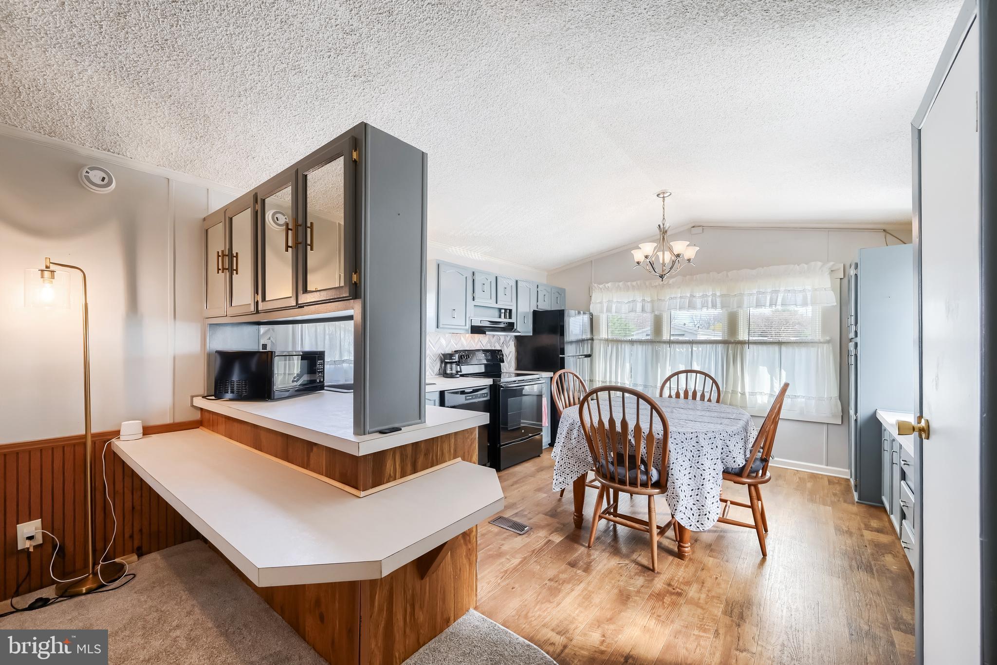 WILLIAMS ESTATES - Residential