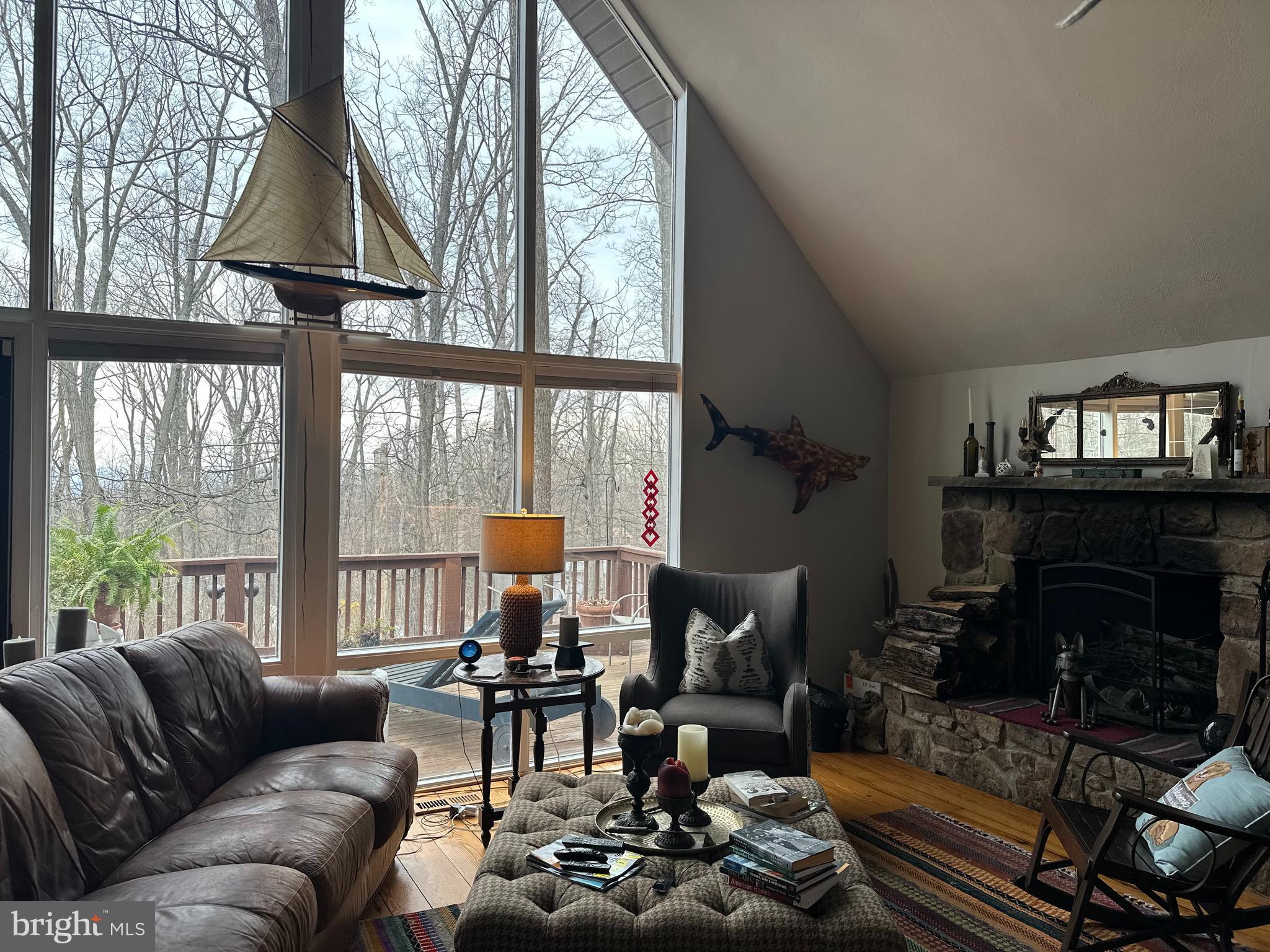 BLUE MOUNTAIN - Residential