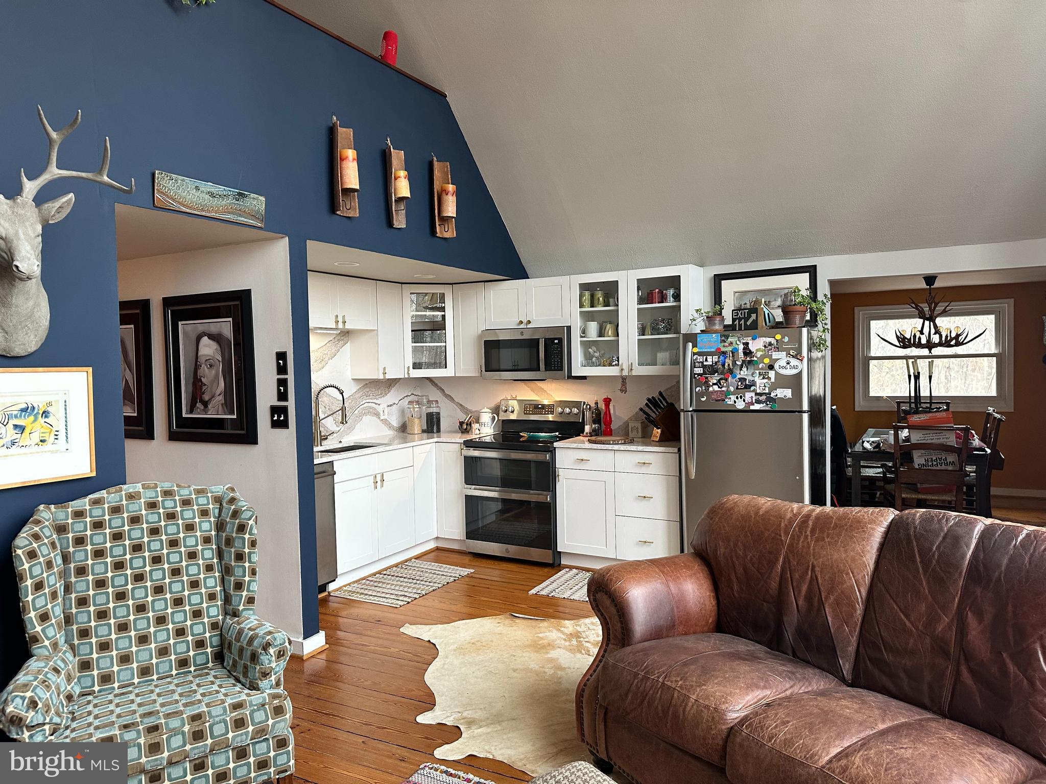 BLUE MOUNTAIN - Residential