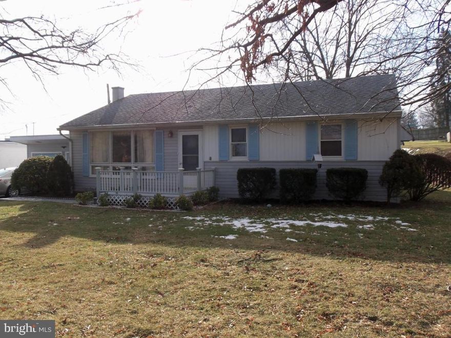 One owner rancher w/ newer roof, heat, CA, oversized 2 car garage overlooks Kauffmans Park.