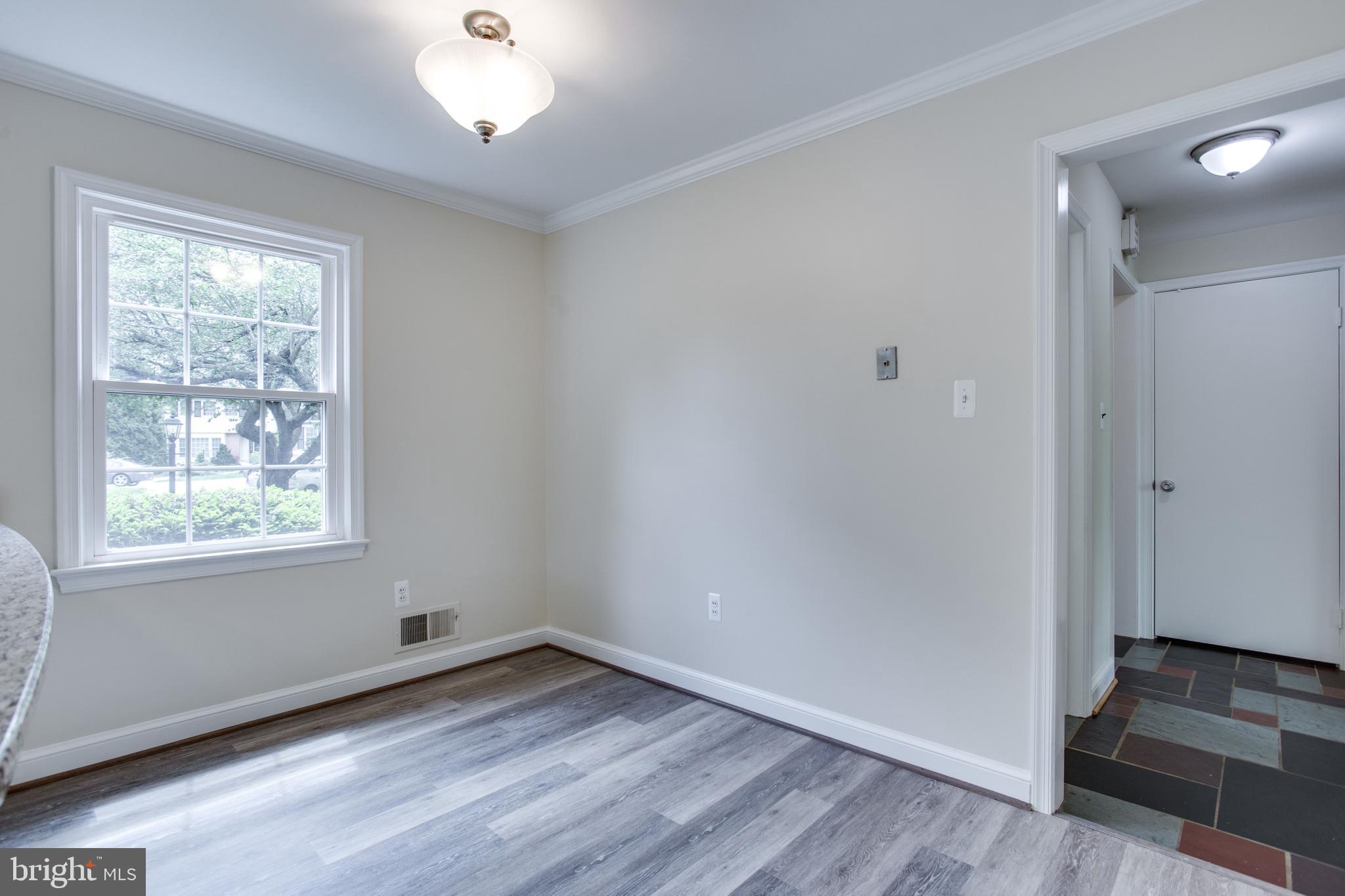 MONTROSE WOODS - Residential