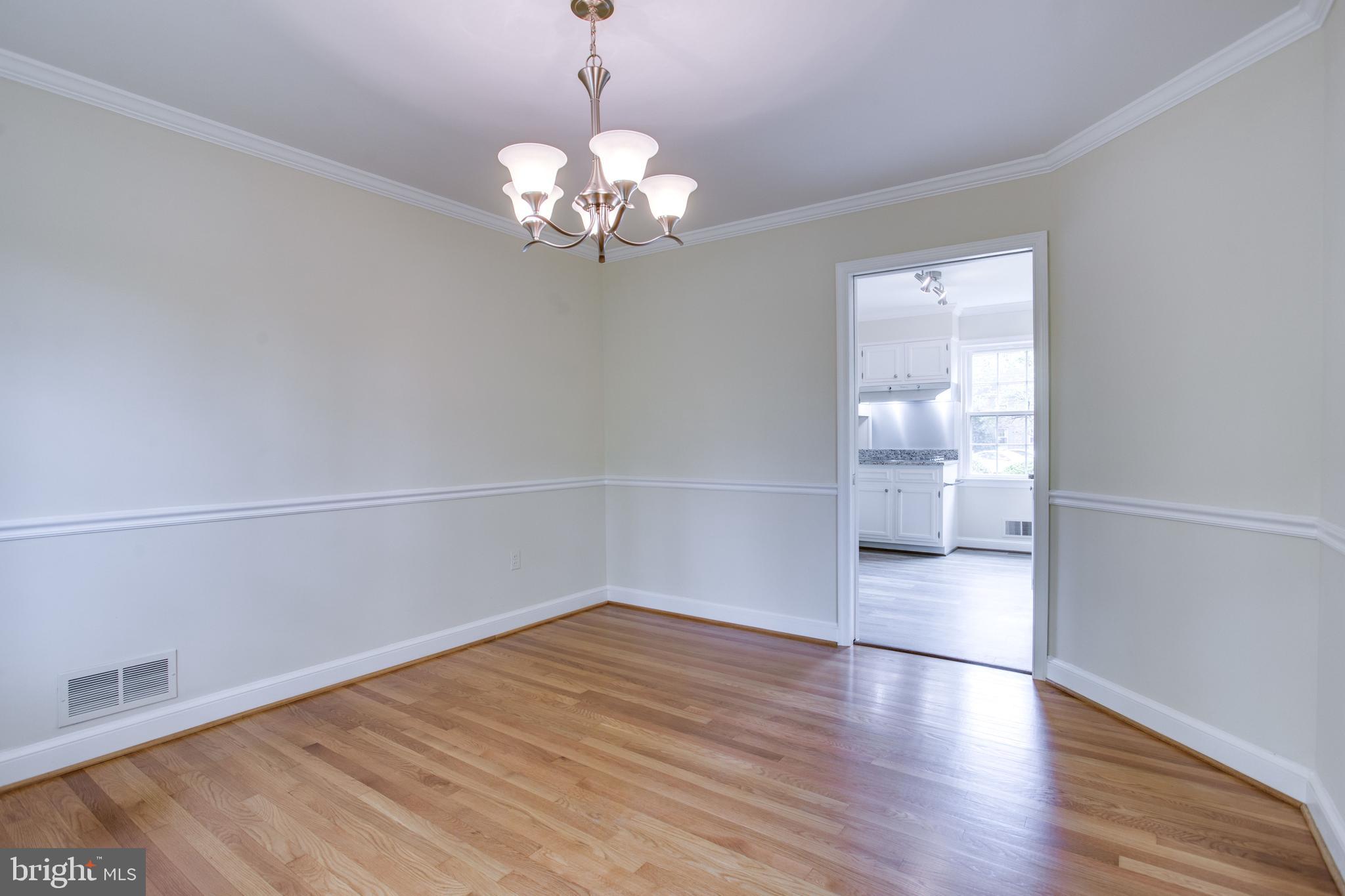 MONTROSE WOODS - Residential