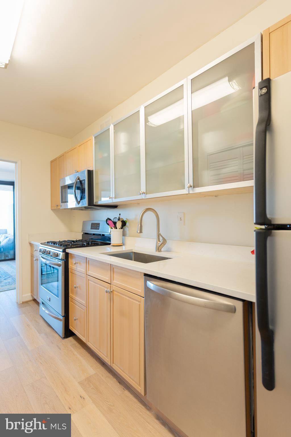 HYDE PARK - Residential