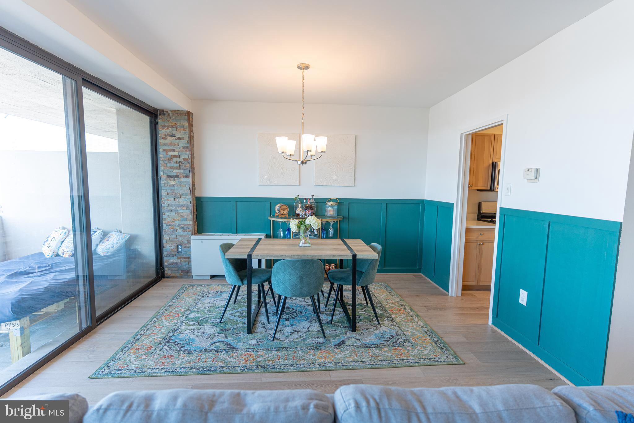 HYDE PARK - Residential