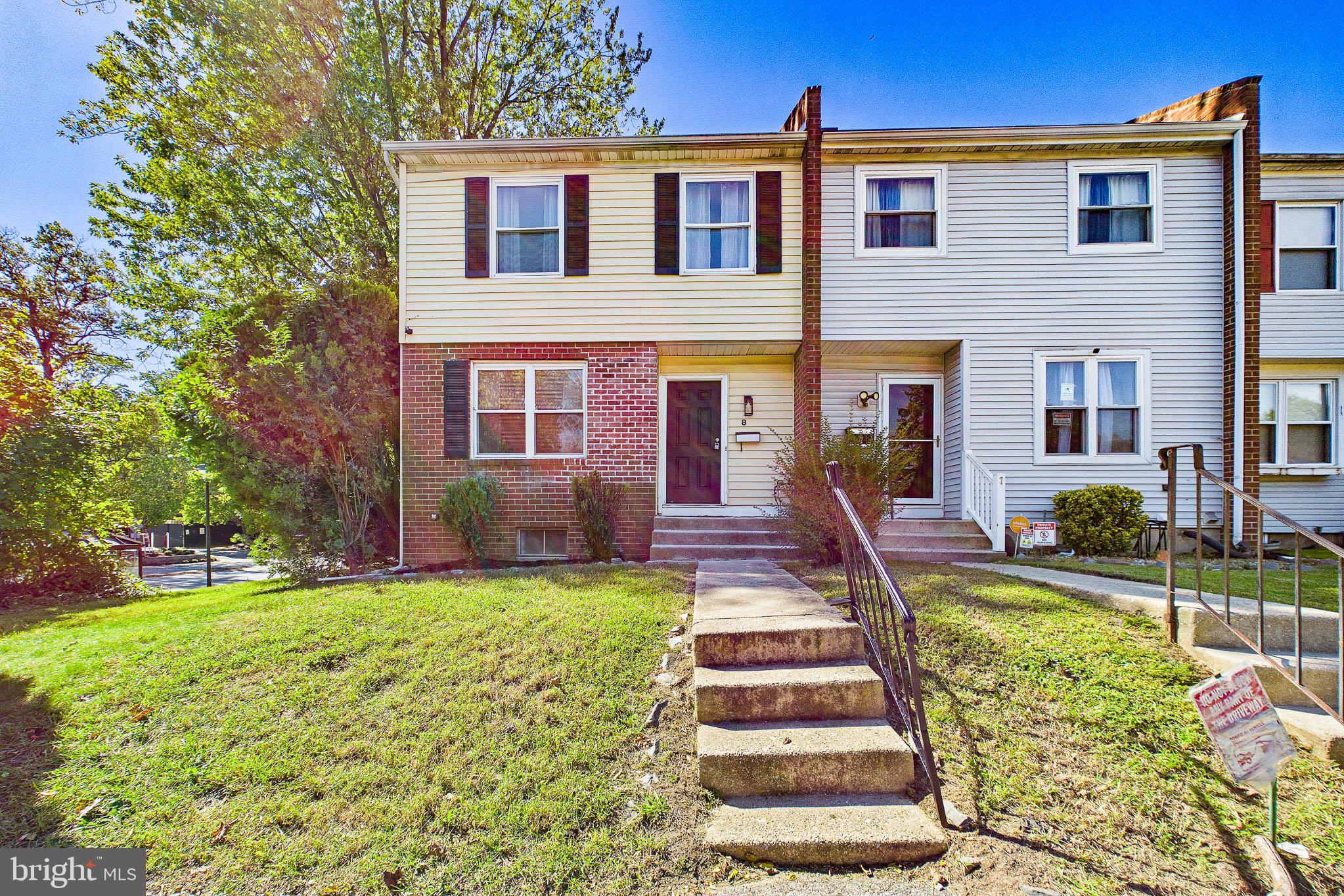 8 BRISTOL WAY