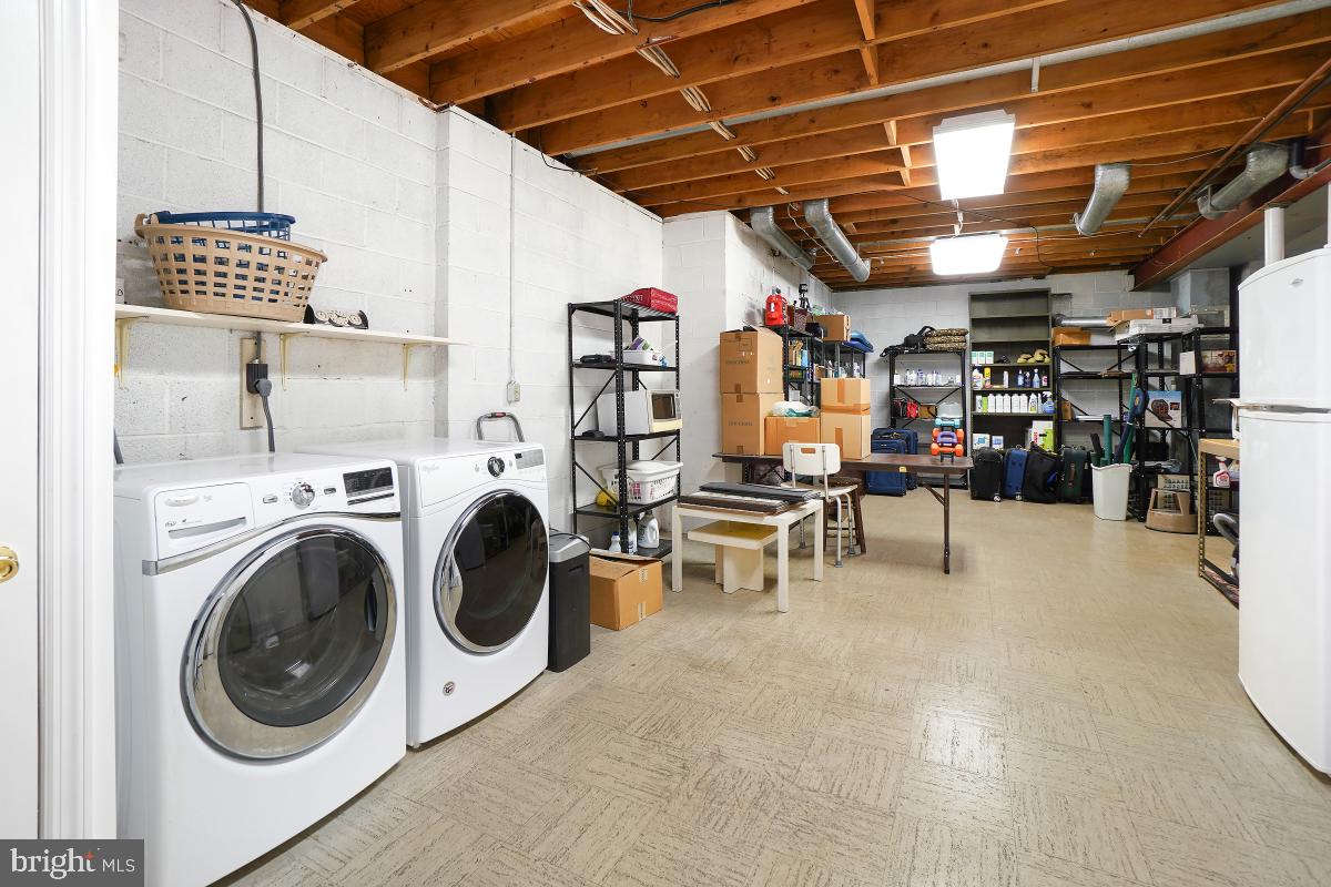 DARNESTOWN OUTSIDE - Residential