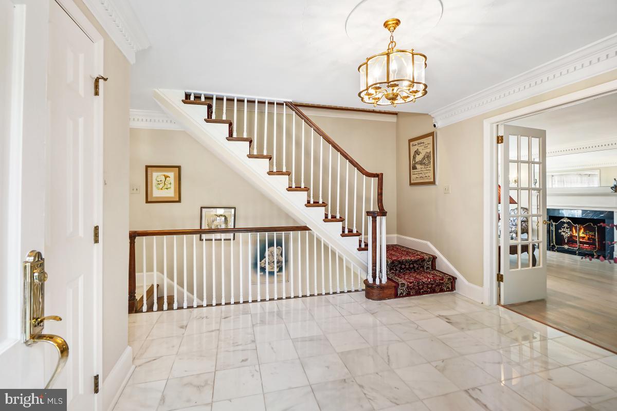 DARNESTOWN OUTSIDE - Residential