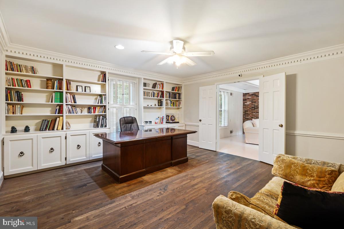 DARNESTOWN OUTSIDE - Residential