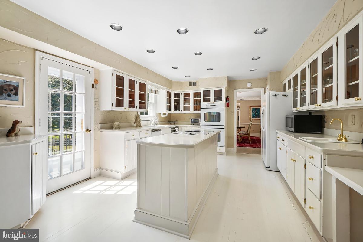 DARNESTOWN OUTSIDE - Residential