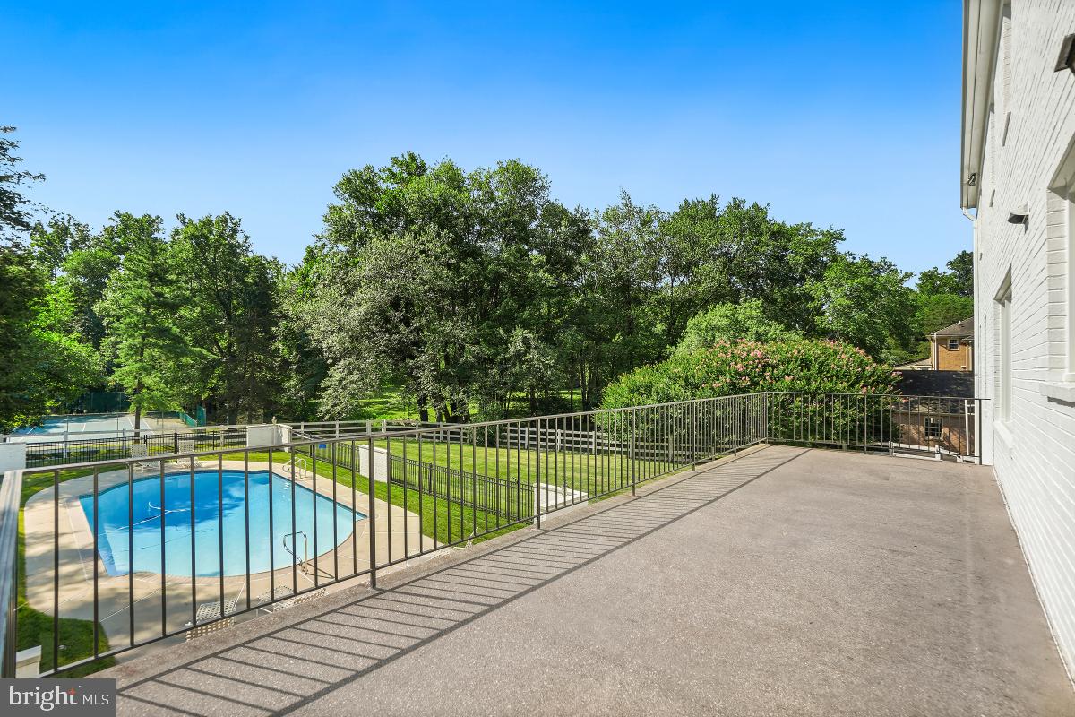 DARNESTOWN OUTSIDE - Residential