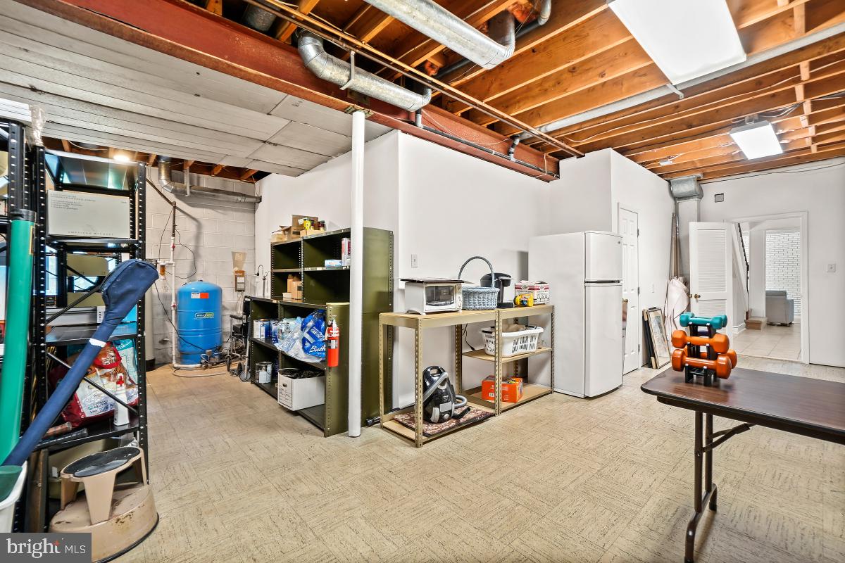 DARNESTOWN OUTSIDE - Residential