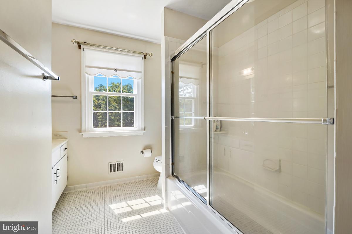 DARNESTOWN OUTSIDE - Residential