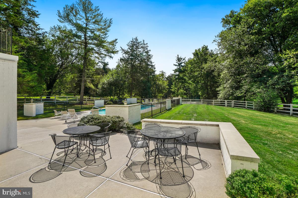 DARNESTOWN OUTSIDE - Residential