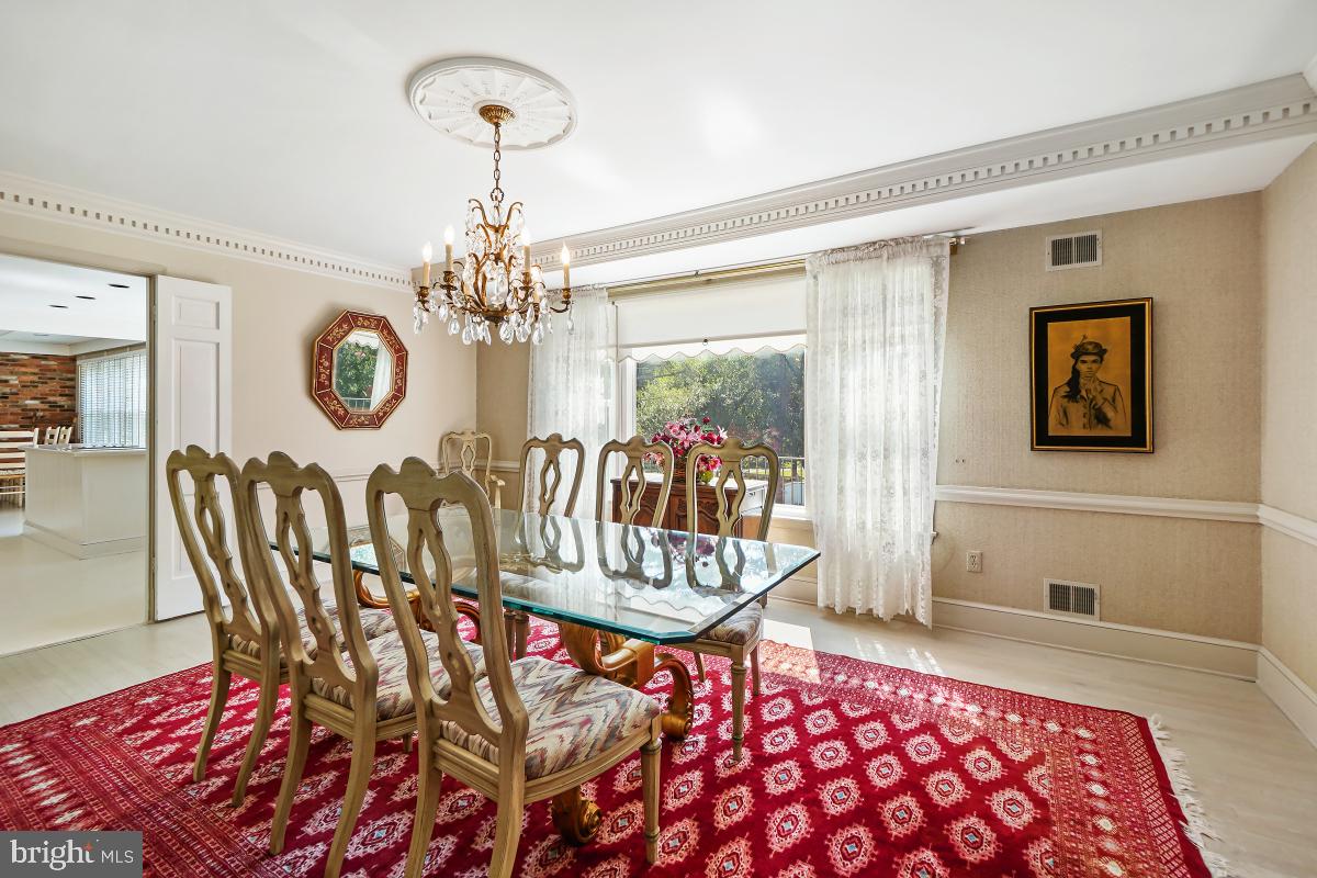 DARNESTOWN OUTSIDE - Residential