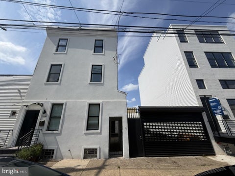 Townhouse For Rent - 2556 E Somerset Street<br/> PHILADELPHIA, PA 19134