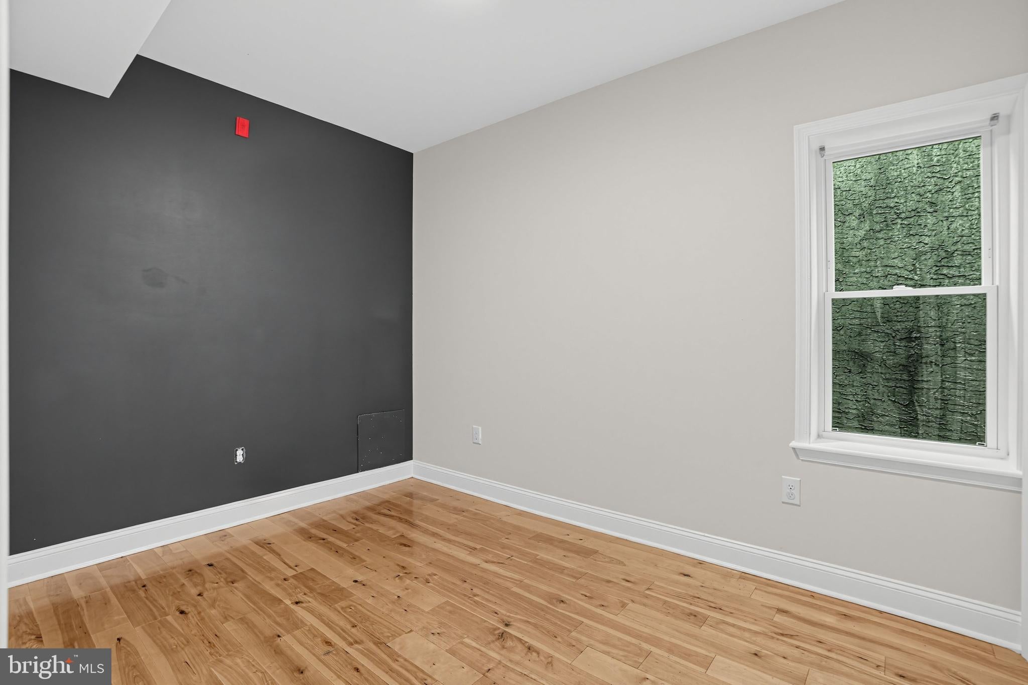 5221 WALNUT STREET