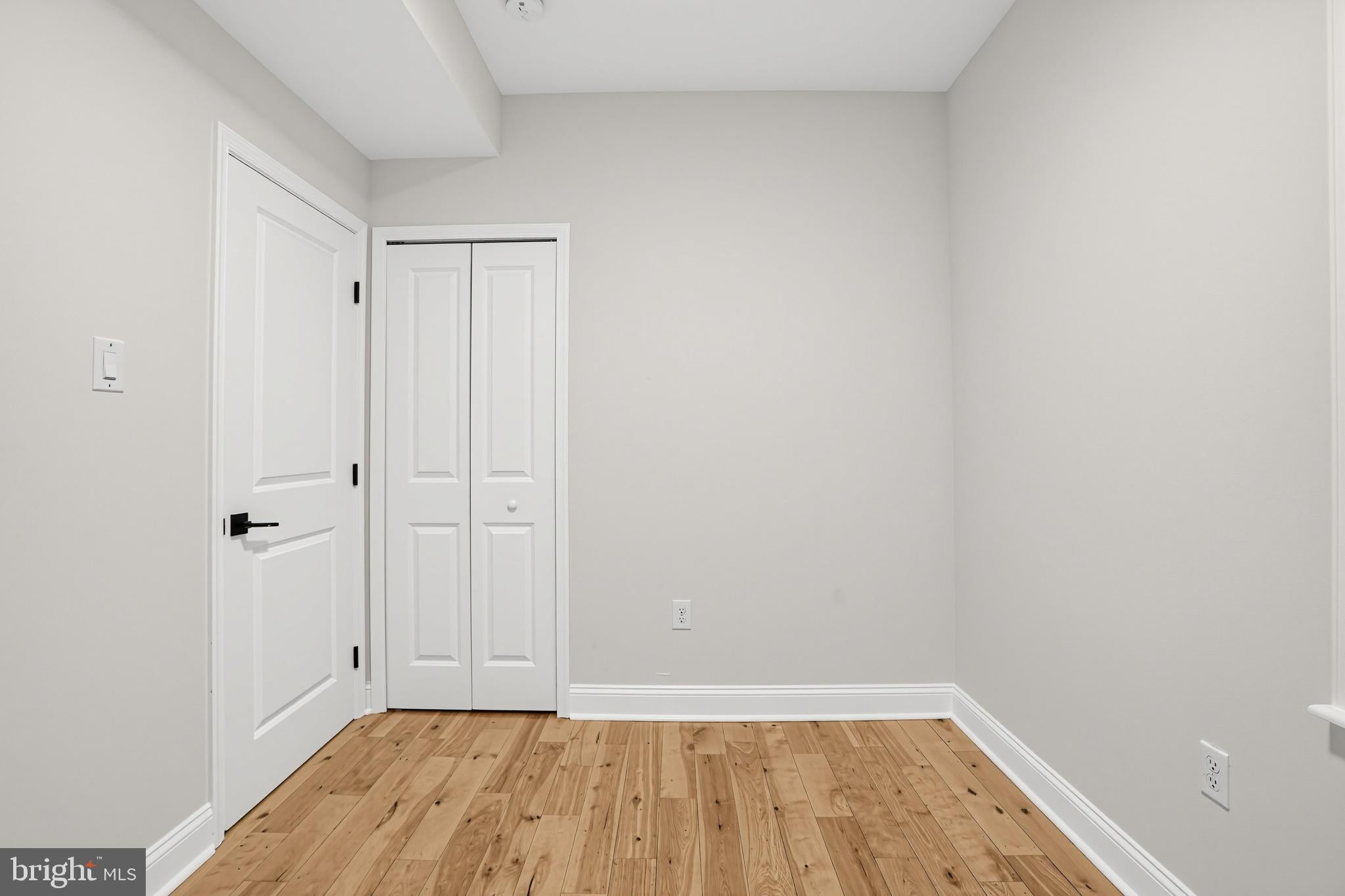 5221 WALNUT STREET