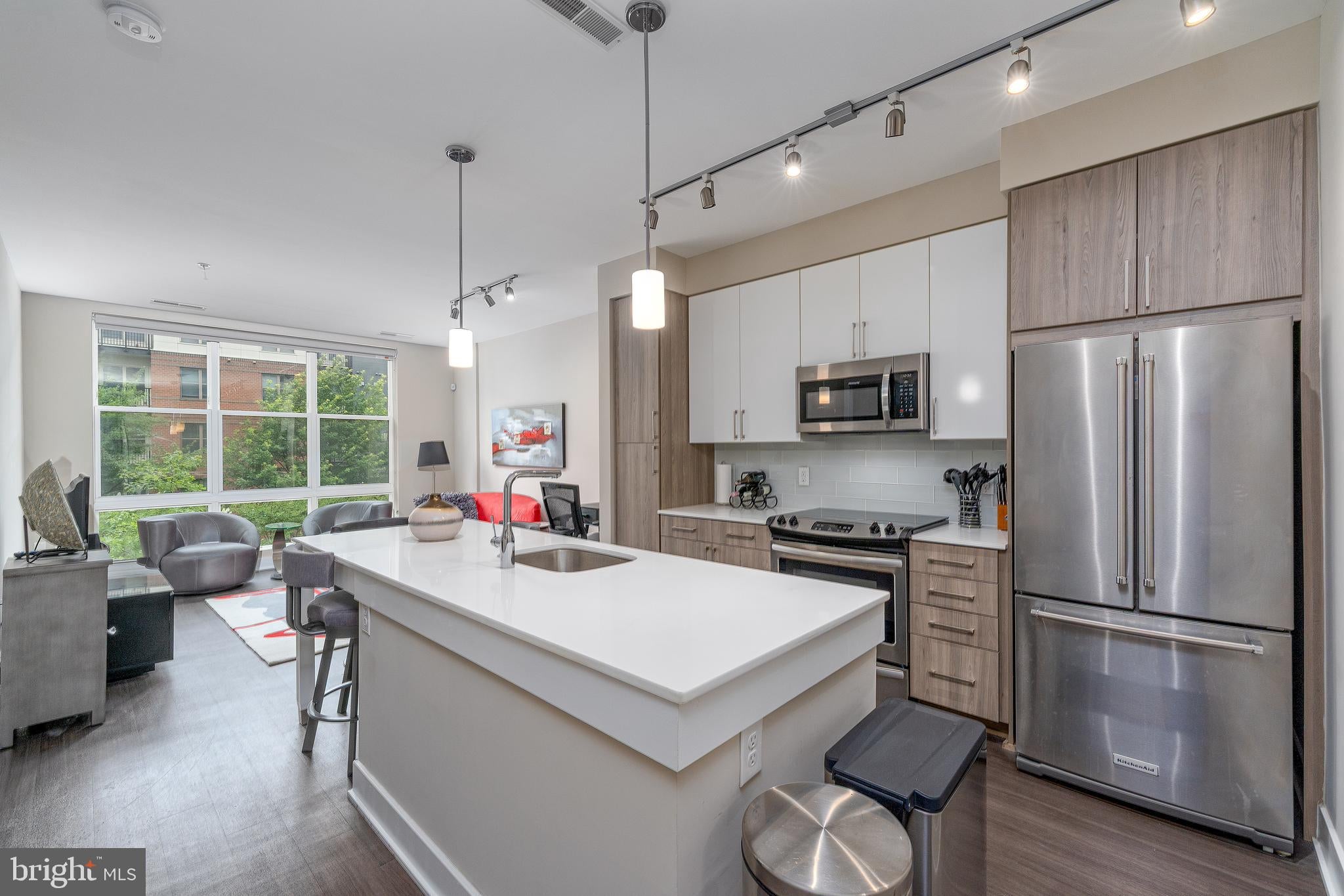 145 RIVERHAVEN DRIVE 131