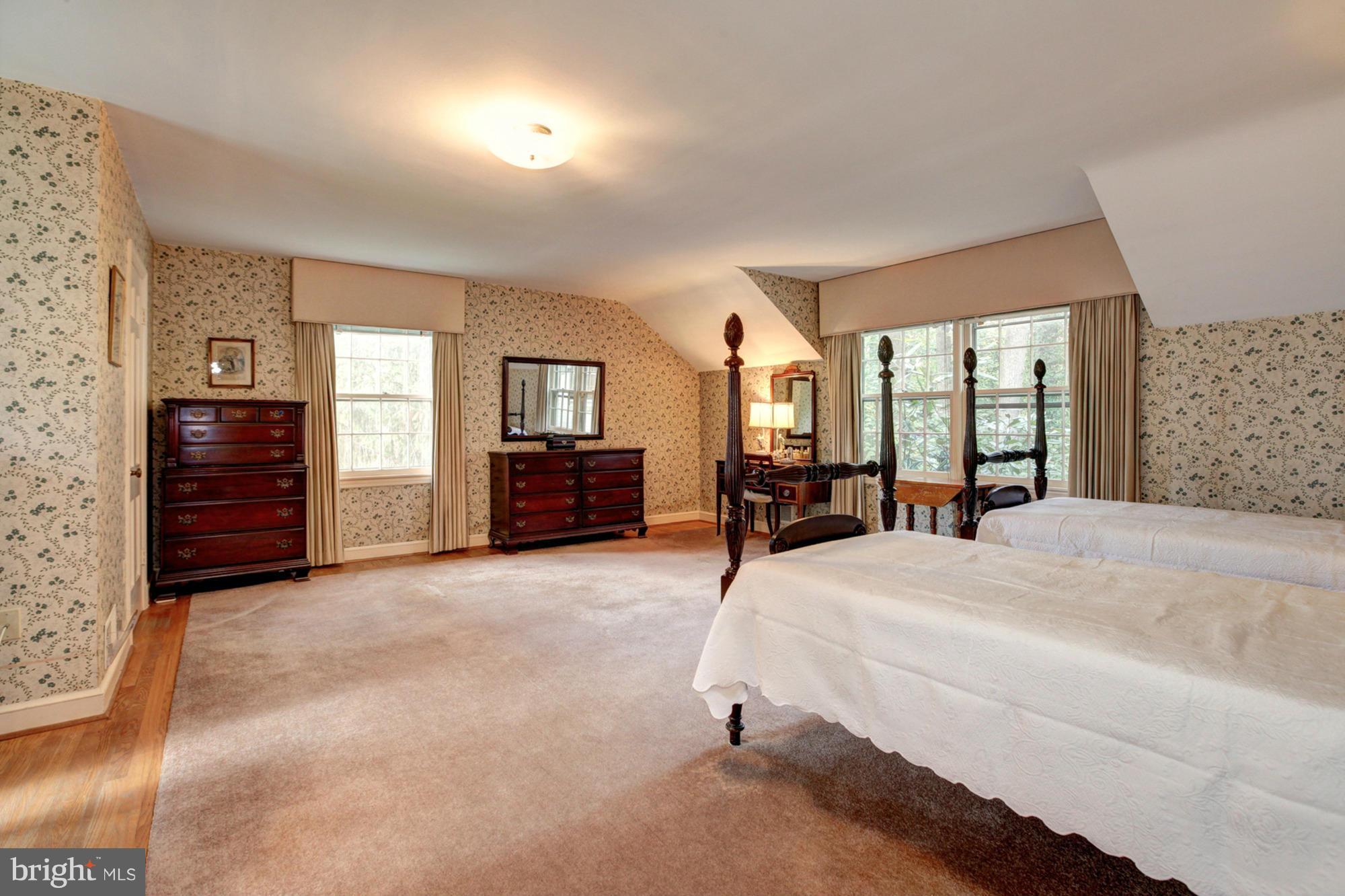 CHEVY CHASE - Residential