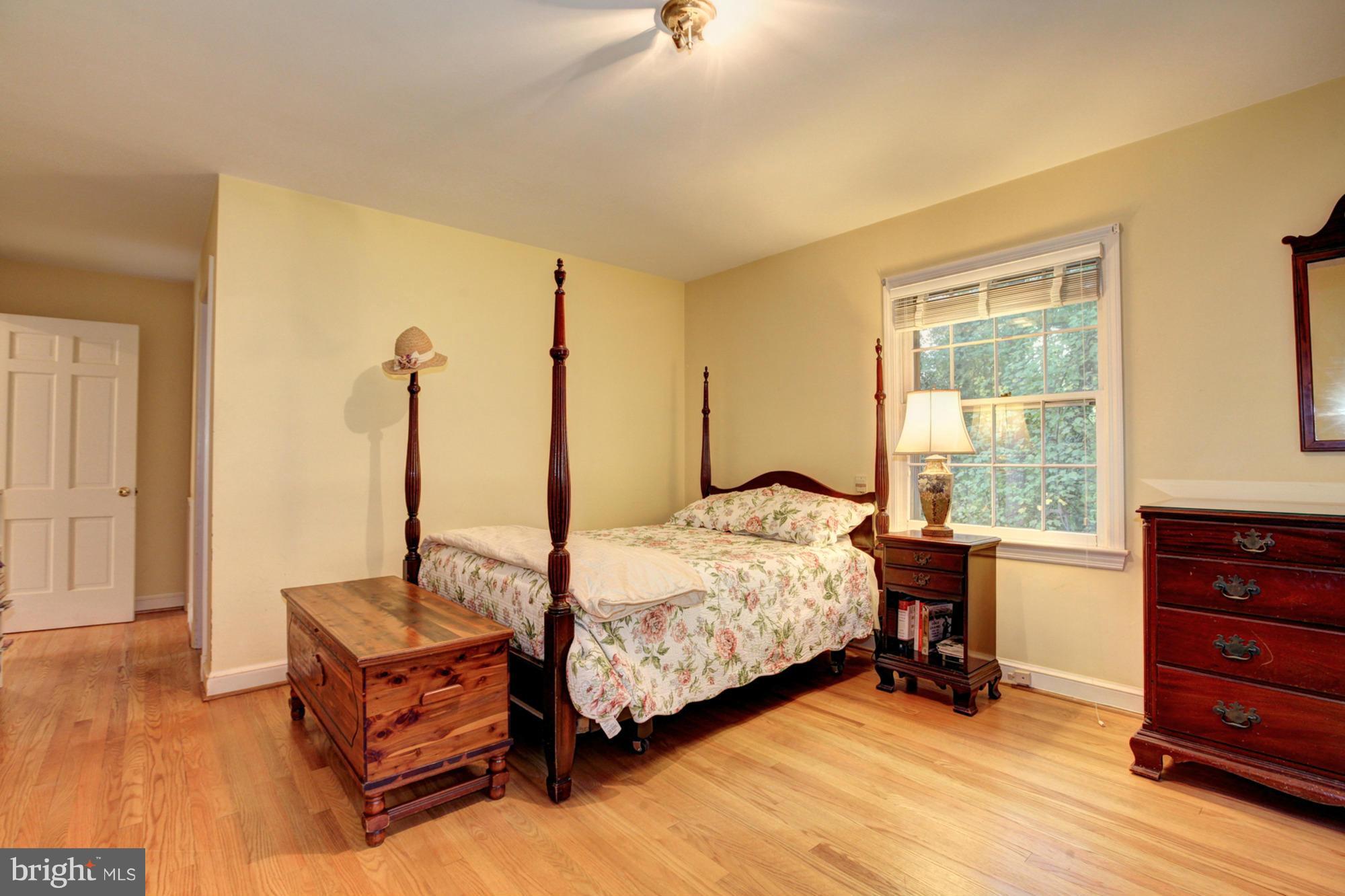 CHEVY CHASE - Residential